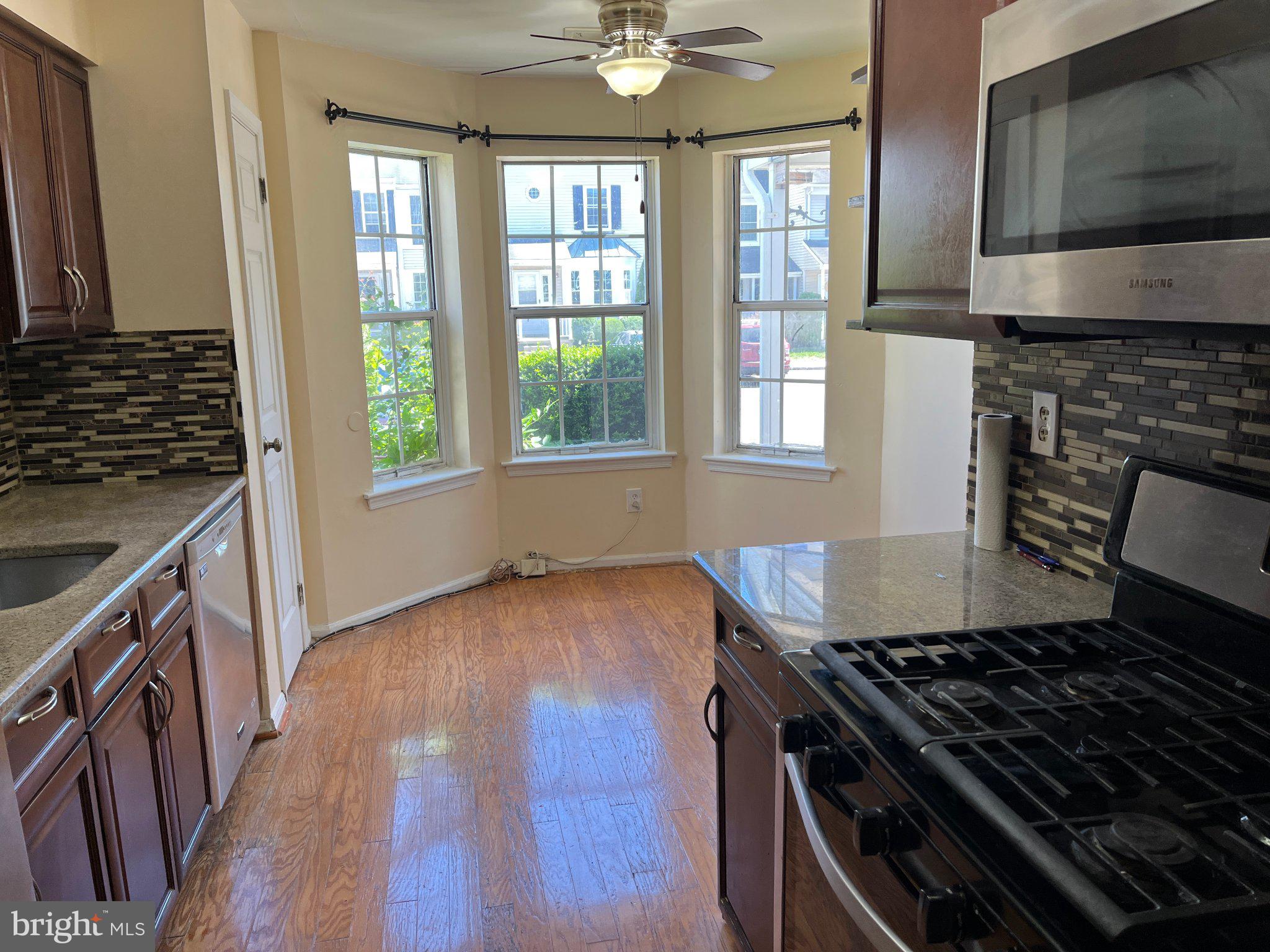 4 FAIR OAKS COURT