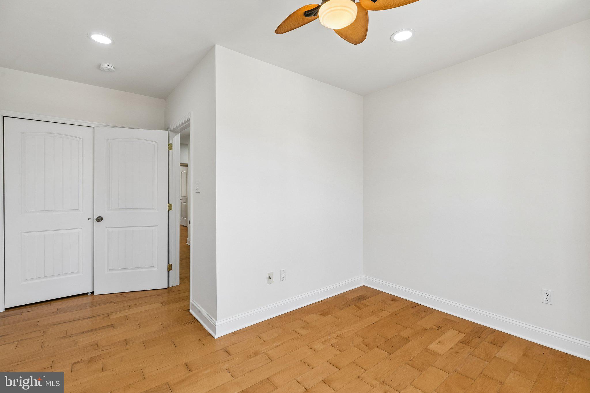 PASSYUNK SQUARE - Residential