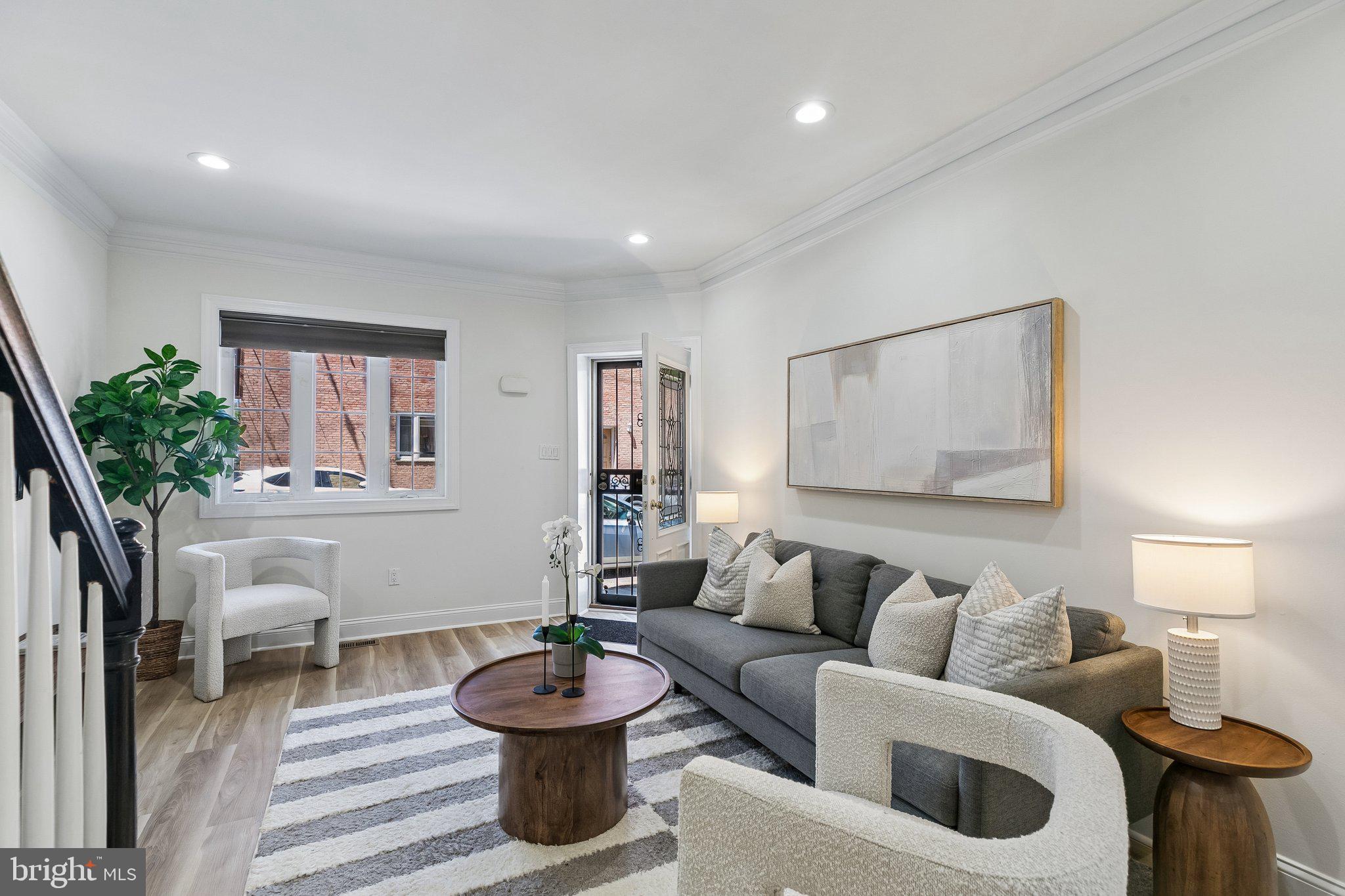 PASSYUNK SQUARE - Residential