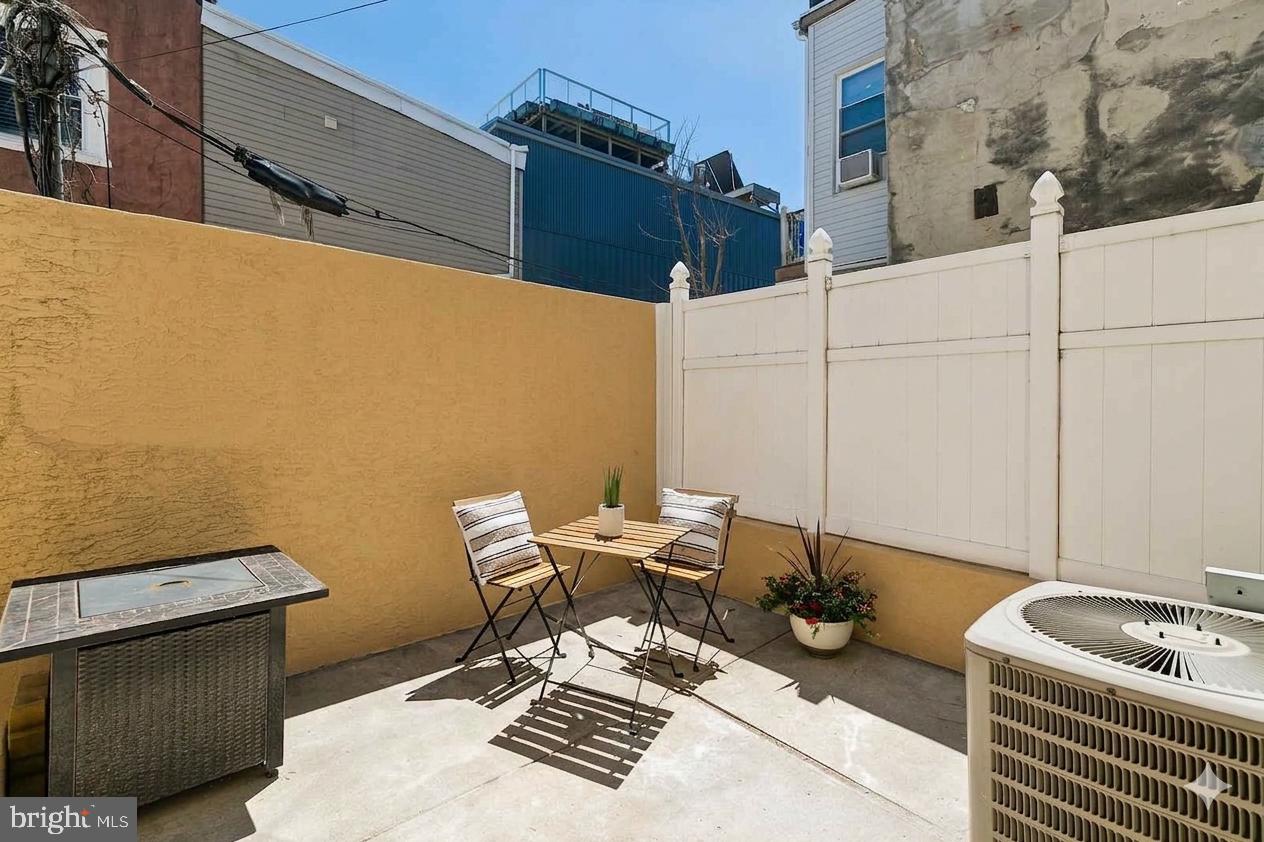 PASSYUNK SQUARE - Residential