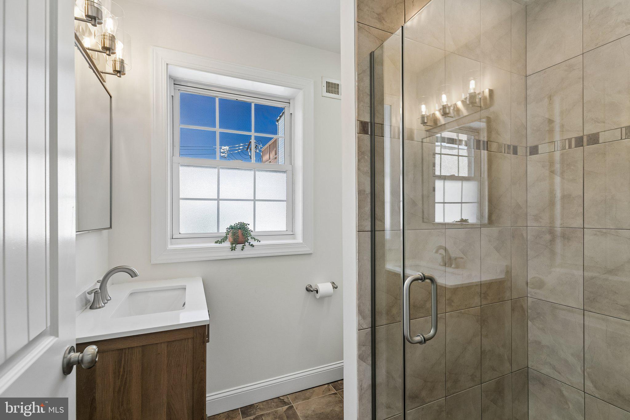 PASSYUNK SQUARE - Residential
