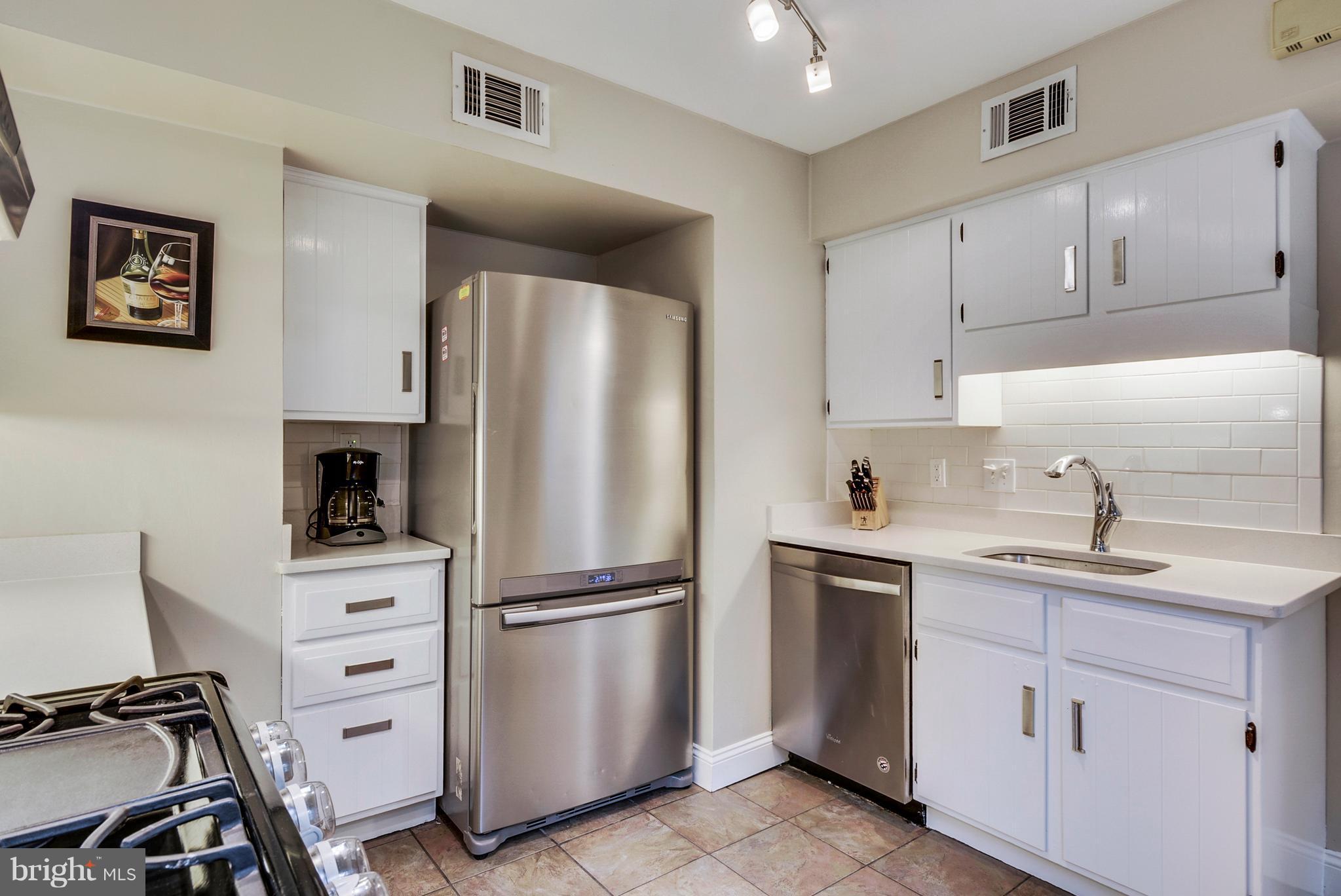 SOUTH WOODSIDE PARK - Residential