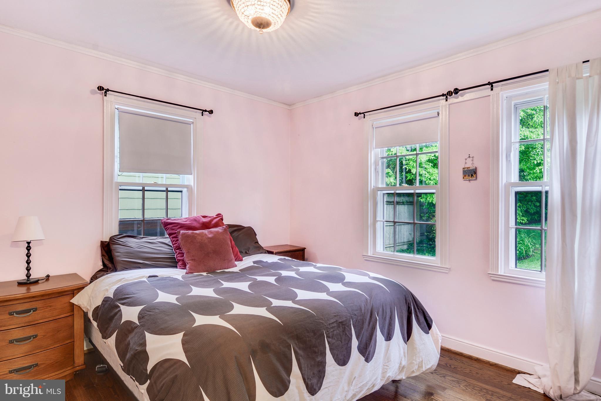 SOUTH WOODSIDE PARK - Residential