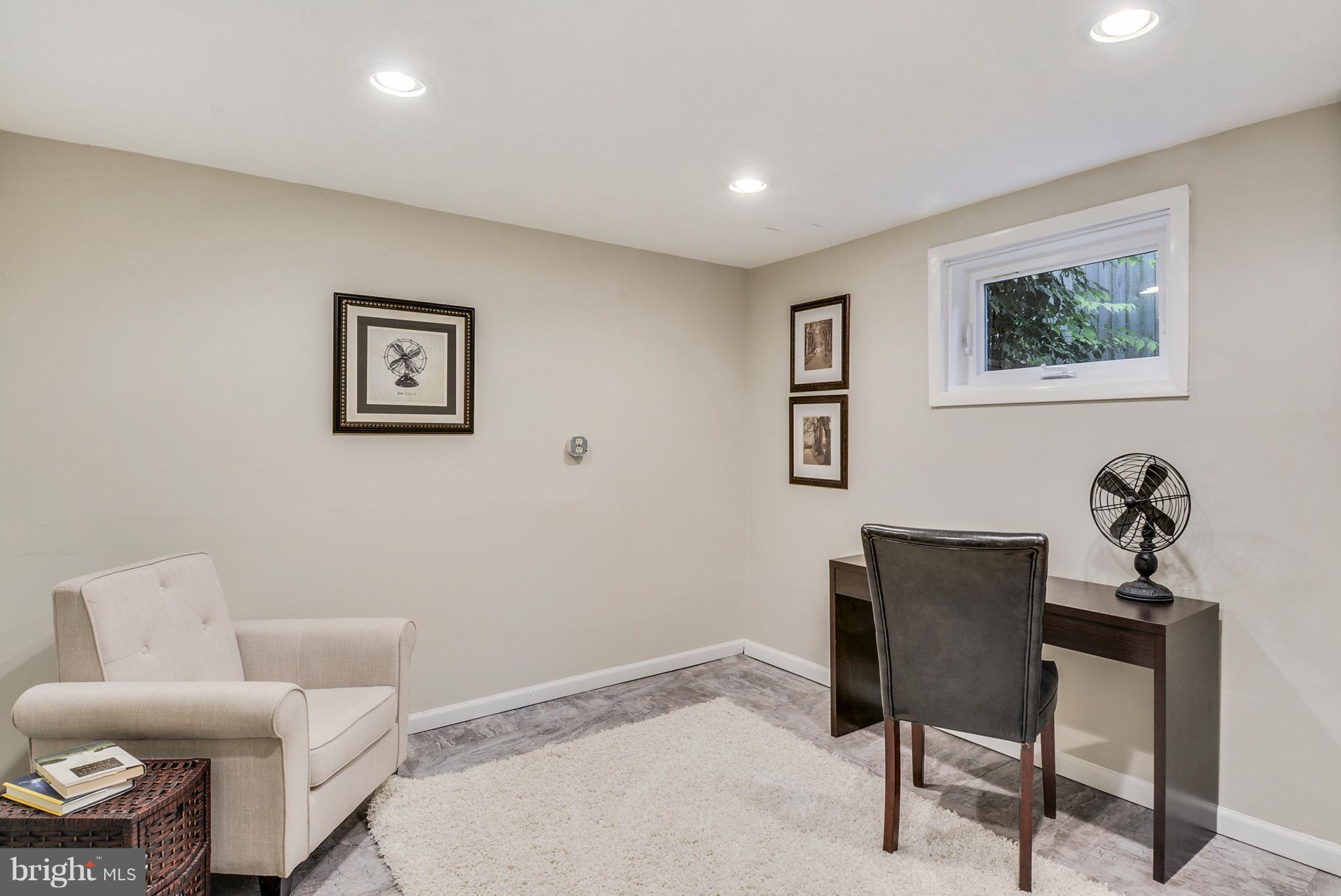 SOUTH WOODSIDE PARK - Residential