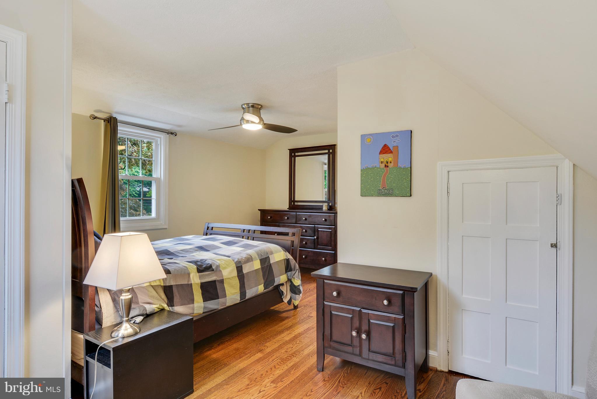 SOUTH WOODSIDE PARK - Residential