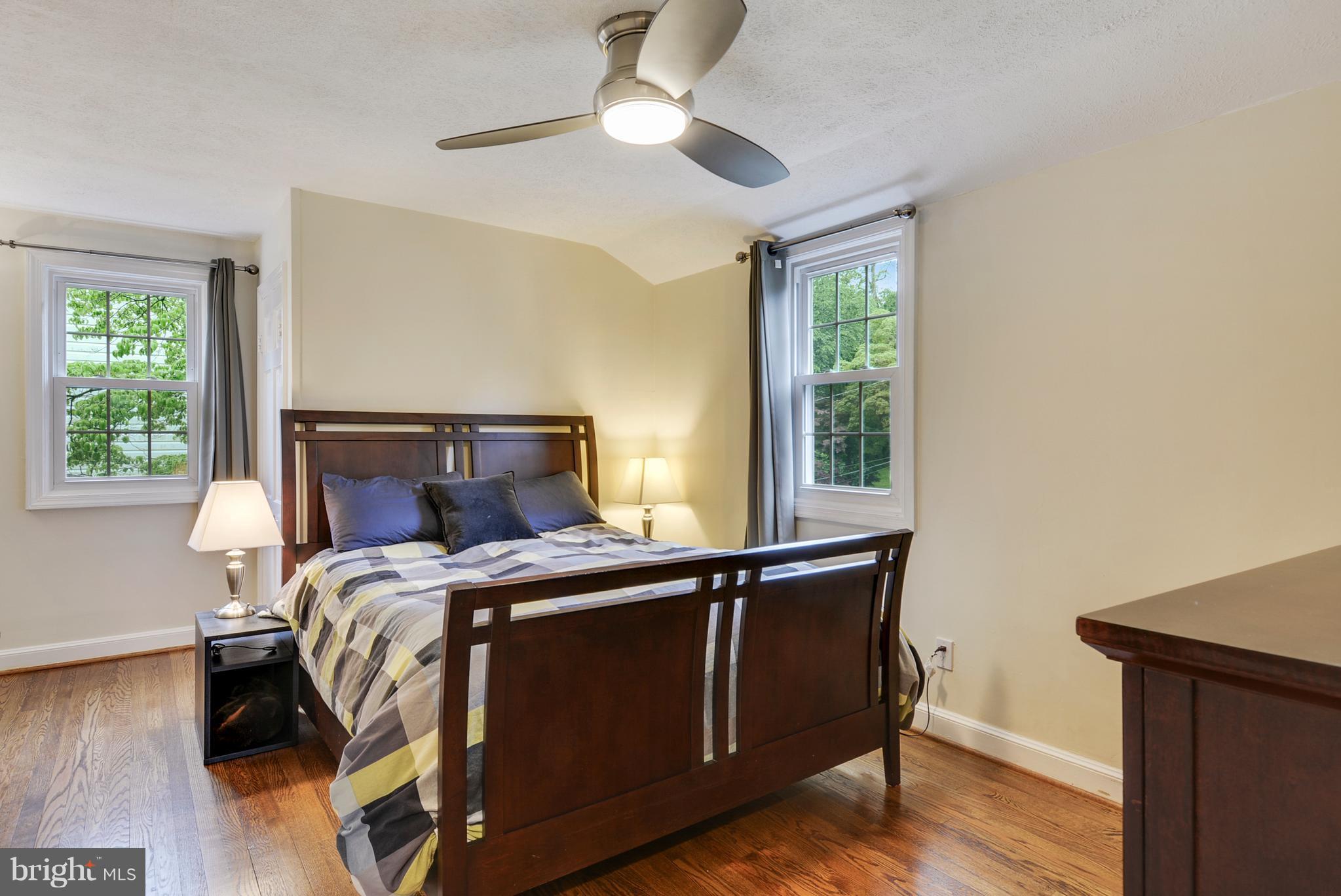 SOUTH WOODSIDE PARK - Residential