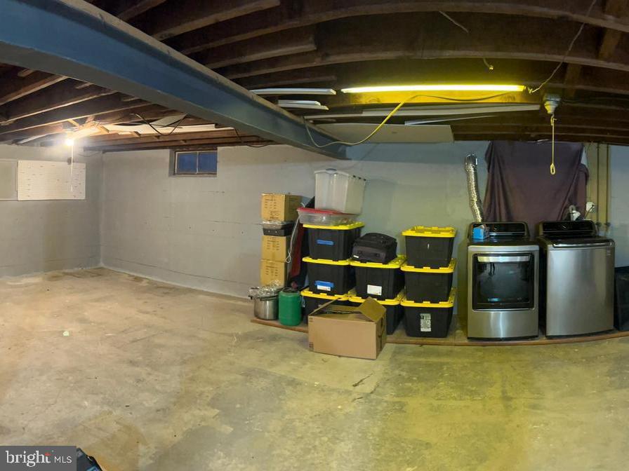 HAGERSTOWN - Residential