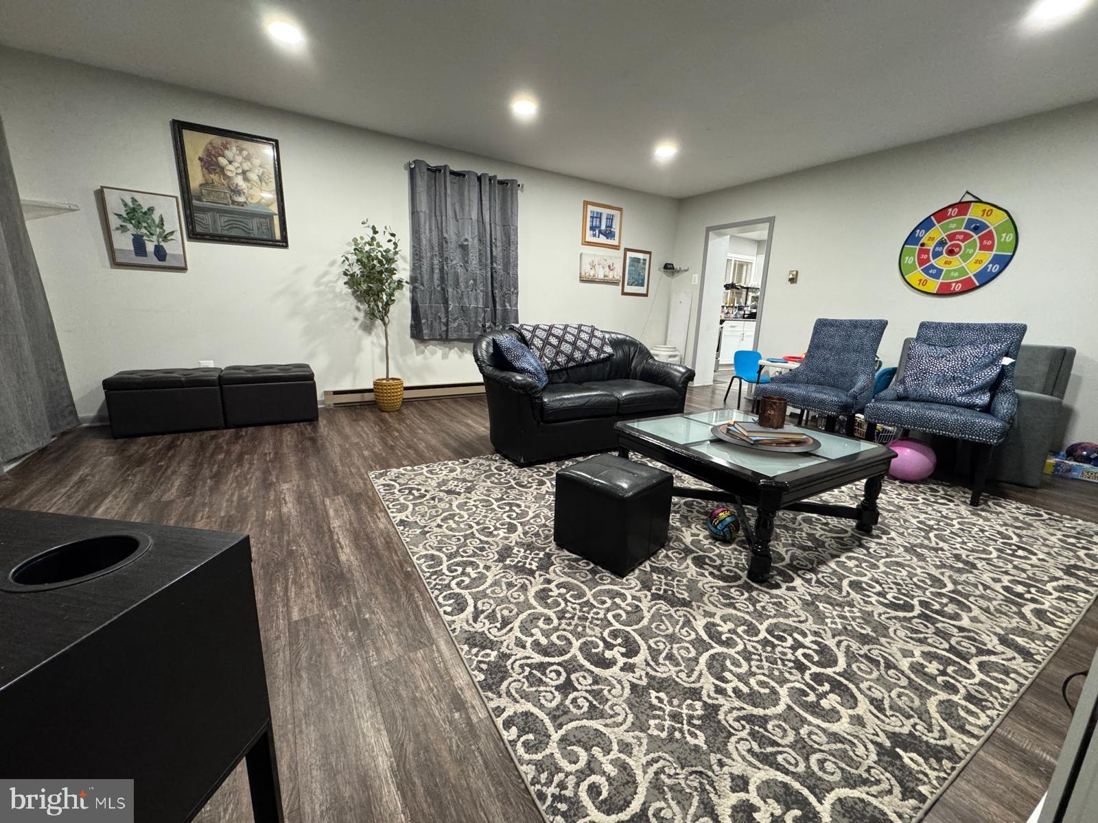 HAGERSTOWN - Residential