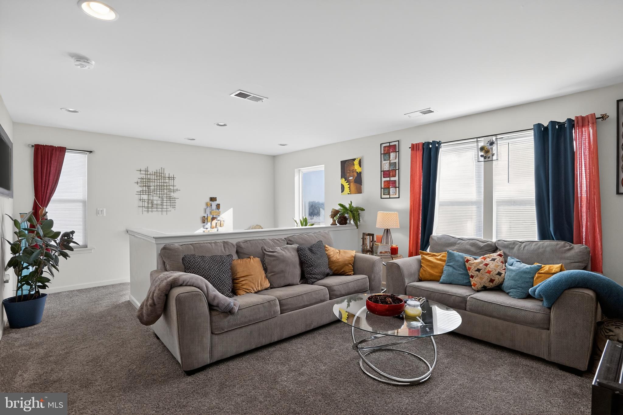 SOUTHERN HILLS - Residential