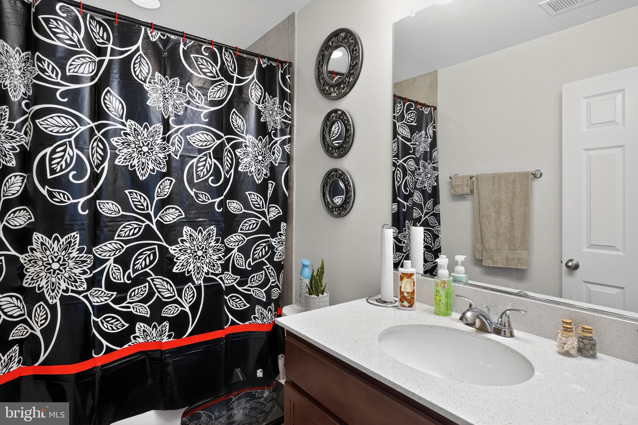 SOUTHERN HILLS - Residential