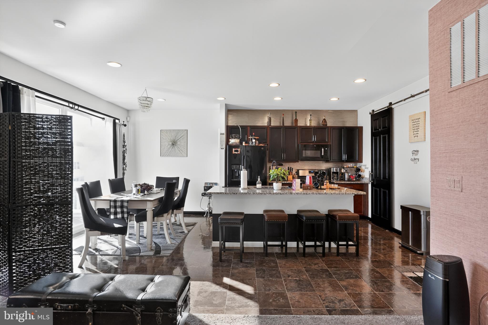 SOUTHERN HILLS - Residential