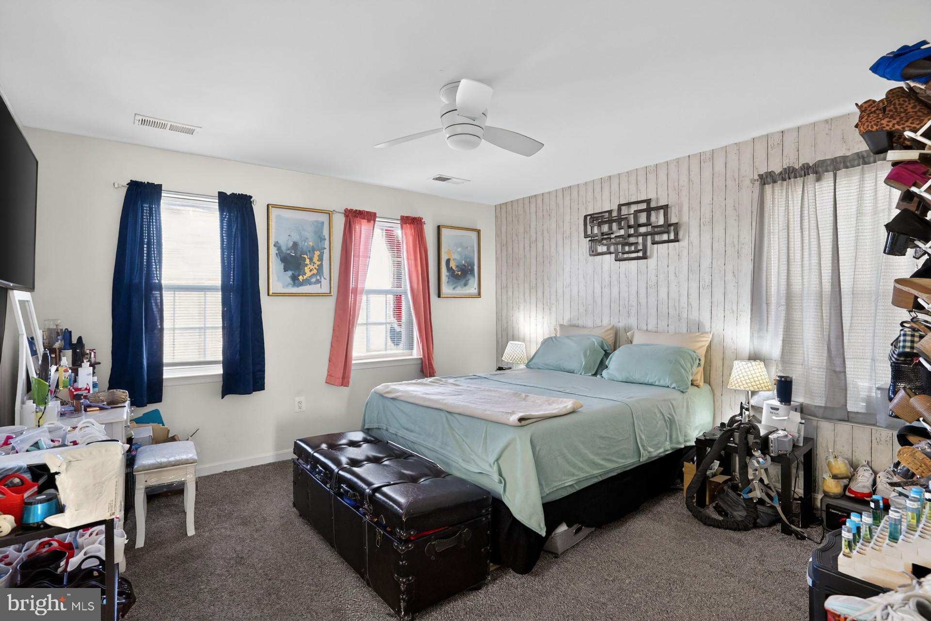 SOUTHERN HILLS - Residential