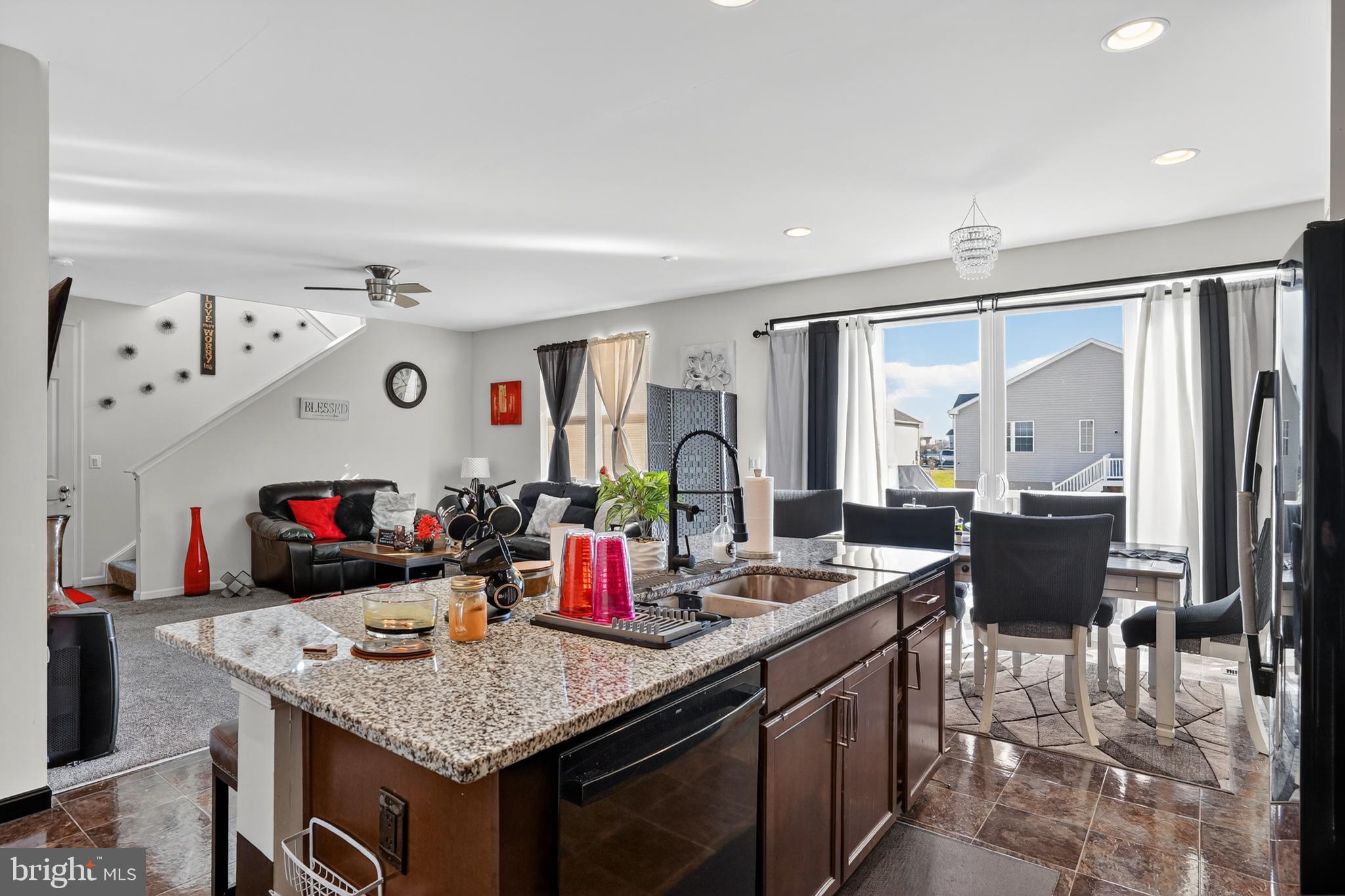 SOUTHERN HILLS - Residential