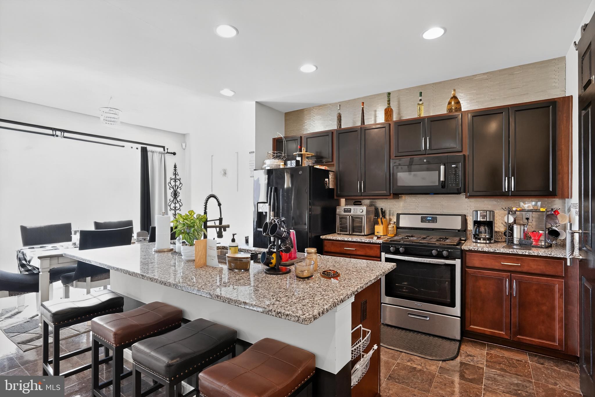 SOUTHERN HILLS - Residential