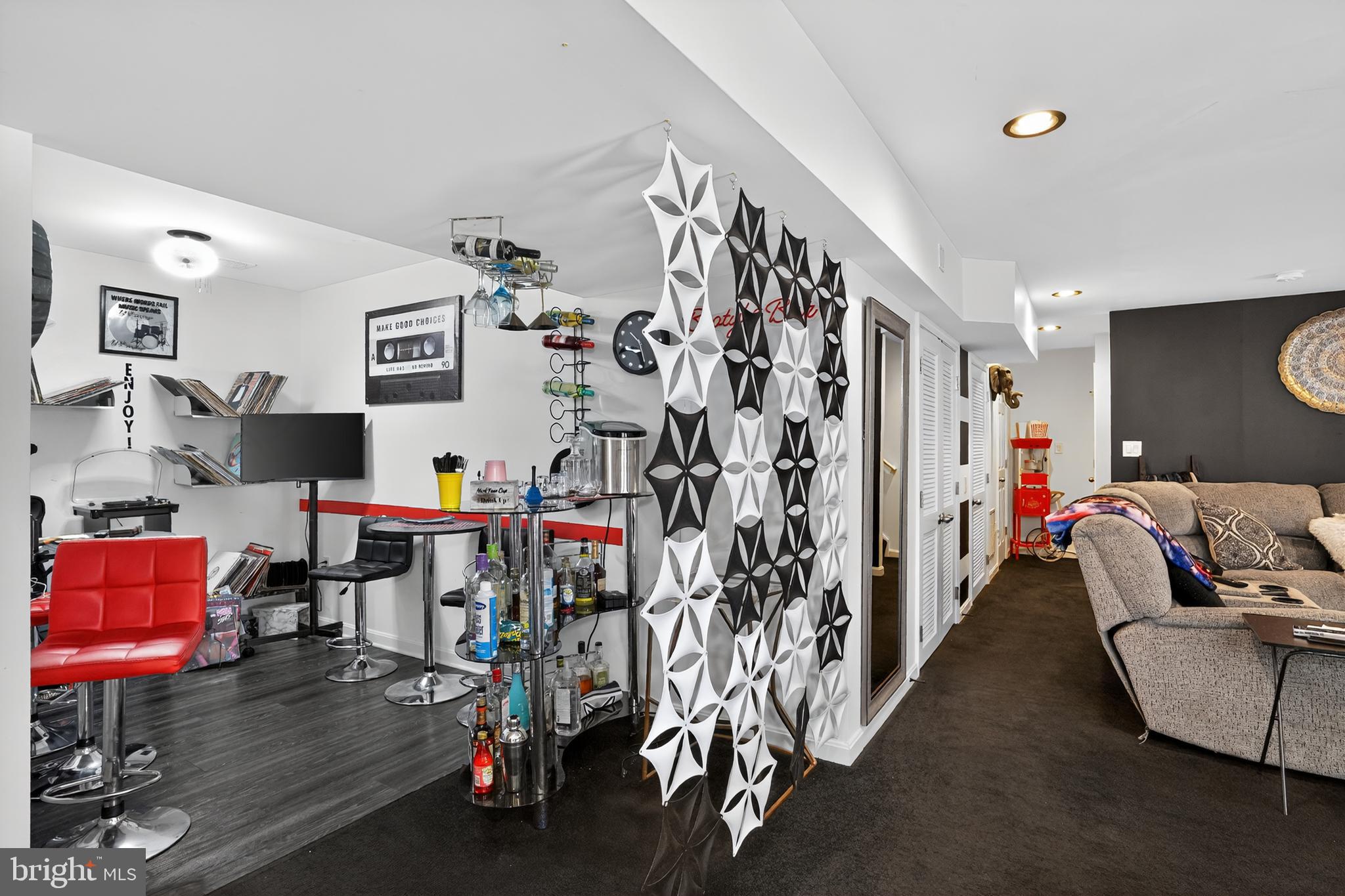 SOUTHERN HILLS - Residential