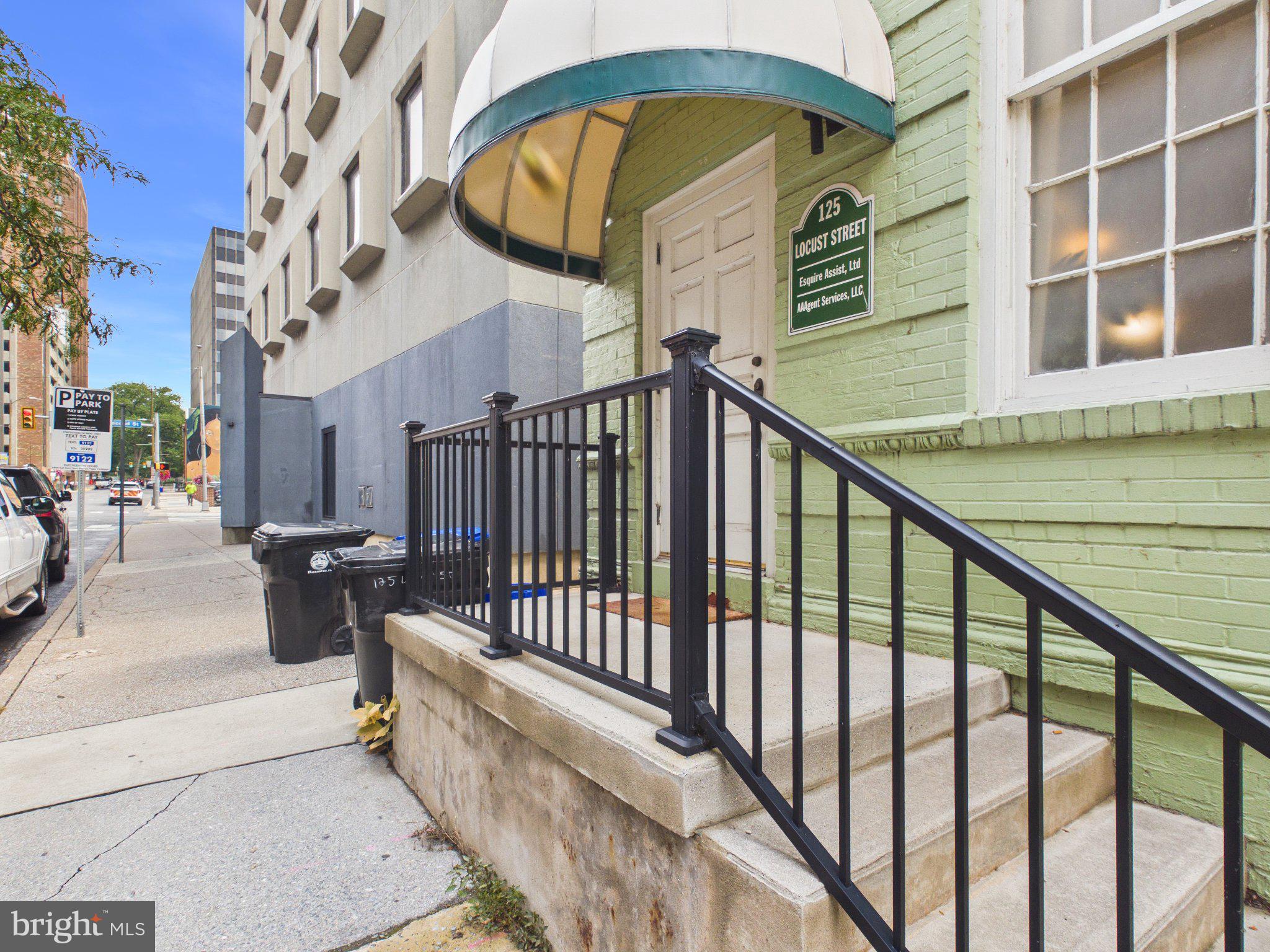 125 LOCUST STREET