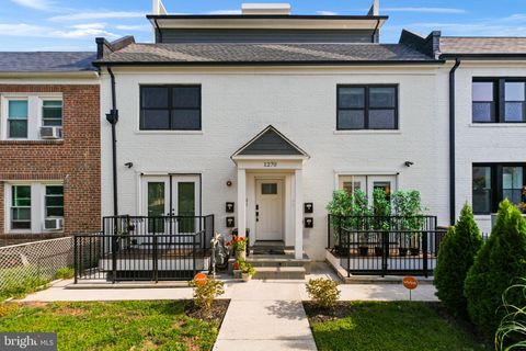 1270 MEIGS PLACE NE 2 WASHINGTON DC 20002