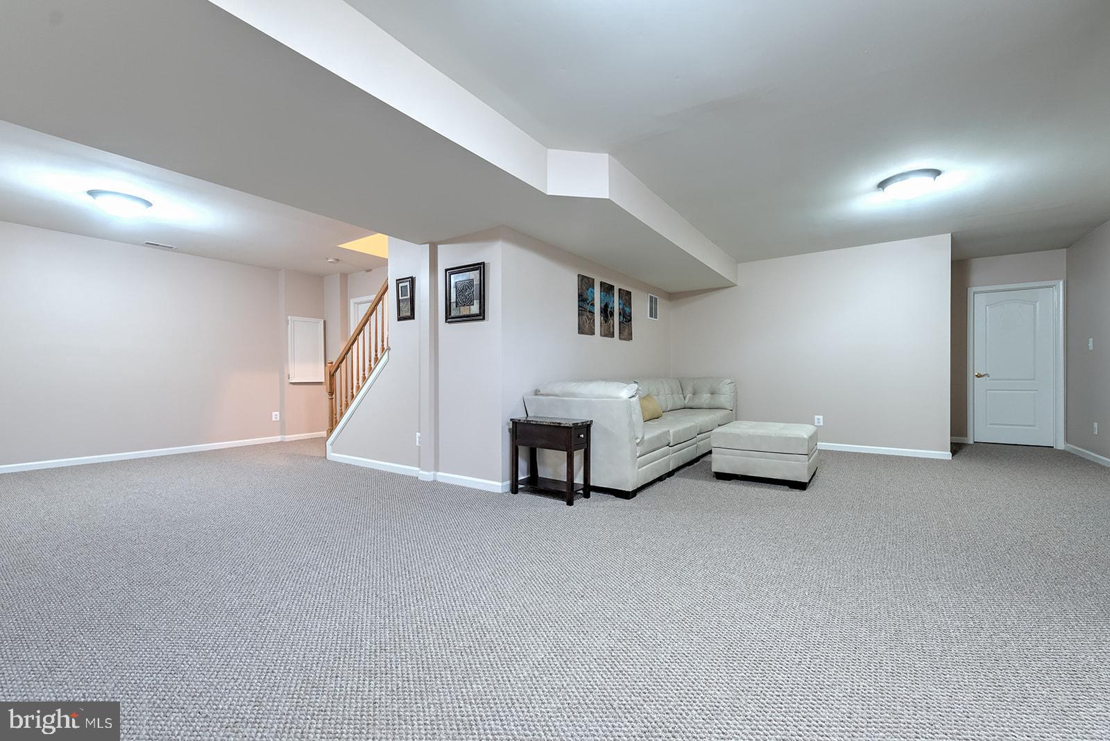 MONMOUTH MEADOWS - Residential