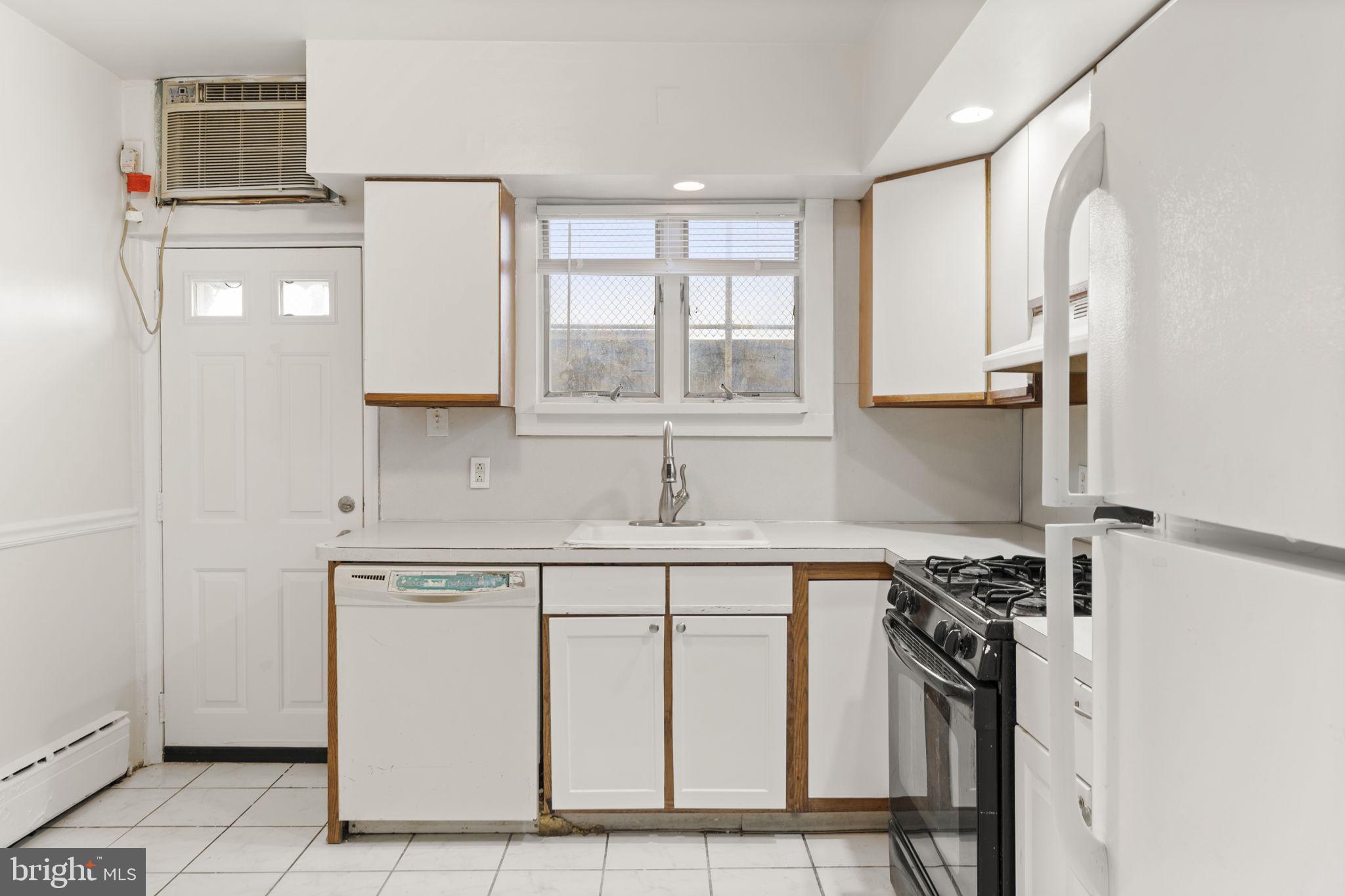 PHILADELPHIA (SOUTH) - Residential