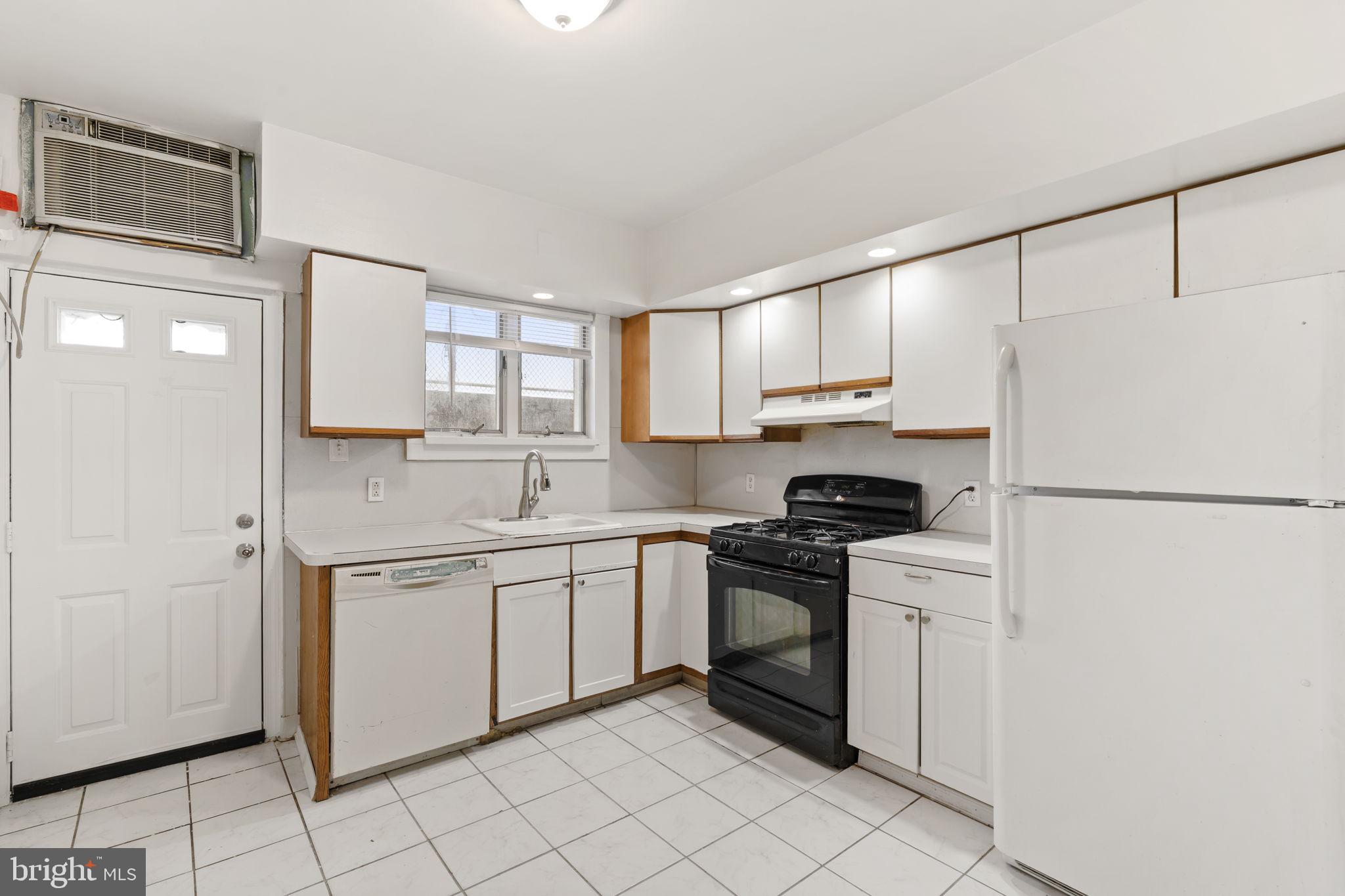 PHILADELPHIA (SOUTH) - Residential