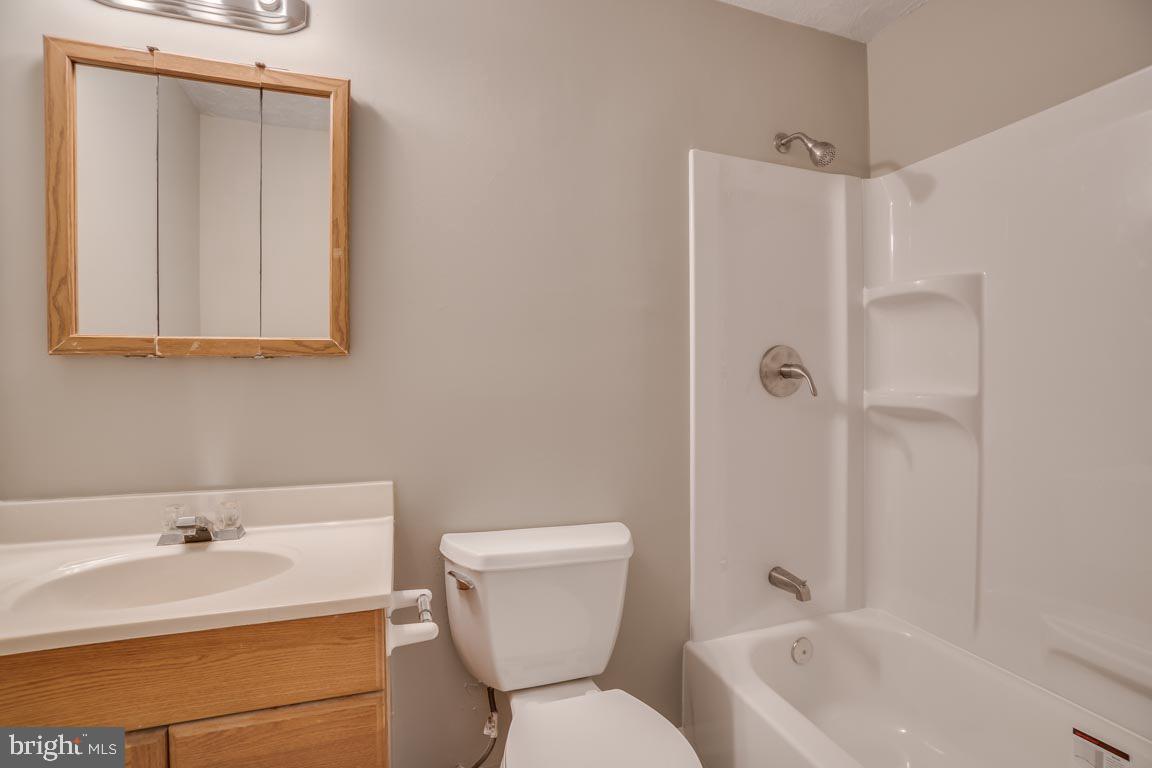 MEADOWLARK - Residential