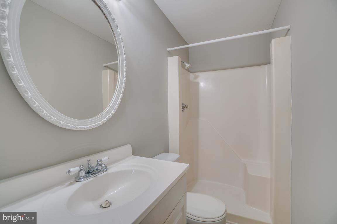 MEADOWLARK - Residential