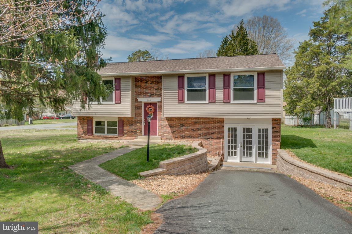 MEADOWLARK - Residential