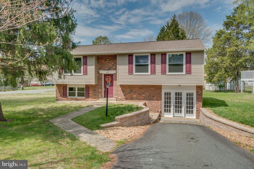 JUST REDUCED!  MOTIVATED SELLER! DON'T MISS THIS Charming split foyer in North Stafford located minutes to schools, 610, and shopping!  Location is prime on this home that has a new roof, new siding, freshly painted throughout!  Hardwood floors, updated bathroom with new shower!  Eat in kitchen, spacious deck leading out to an oversized detached garage! Fully finished basement with large rec room, woodburning stove, 1/2 bath, two additional rooms that can be used as a weight room, media room, or bedroom ntc.! Storage room in the basement as well!  Beautiful corner lot with mature trees!  This house won't last long!