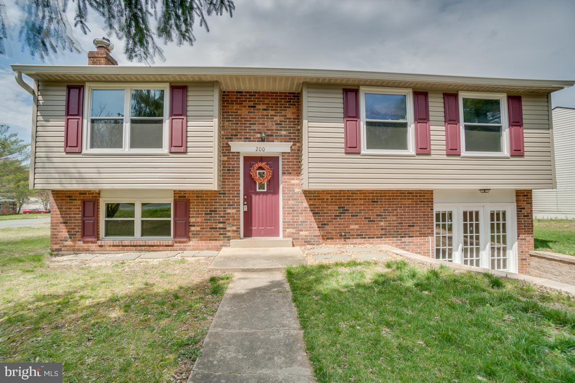 MEADOWLARK - Residential