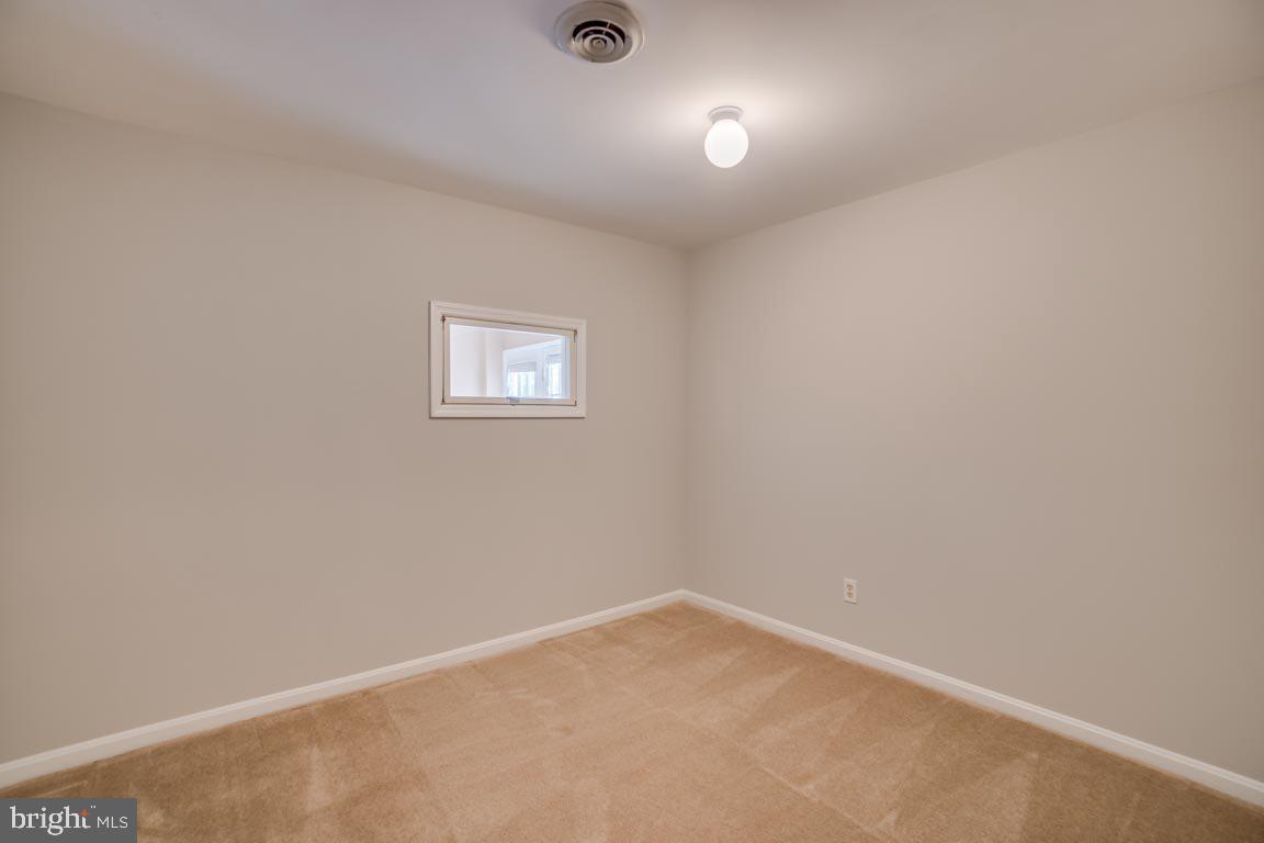 MEADOWLARK - Residential