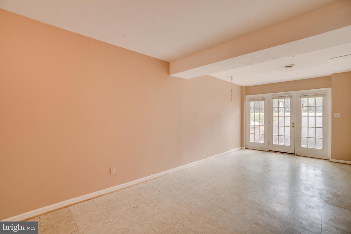 MEADOWLARK - Residential