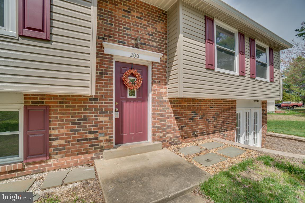 MEADOWLARK - Residential