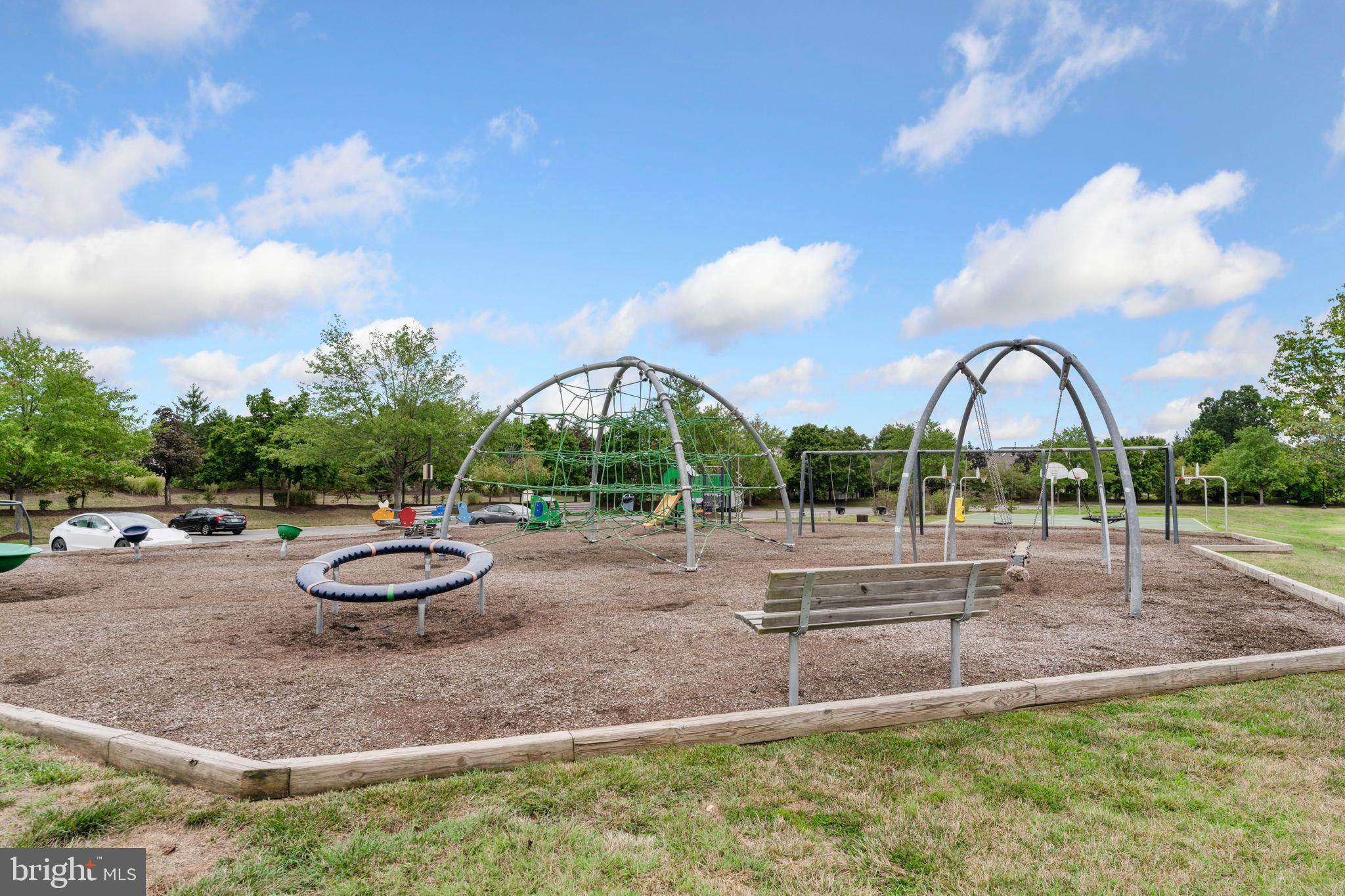 BELMONT COUNTRY CLUB - Residential