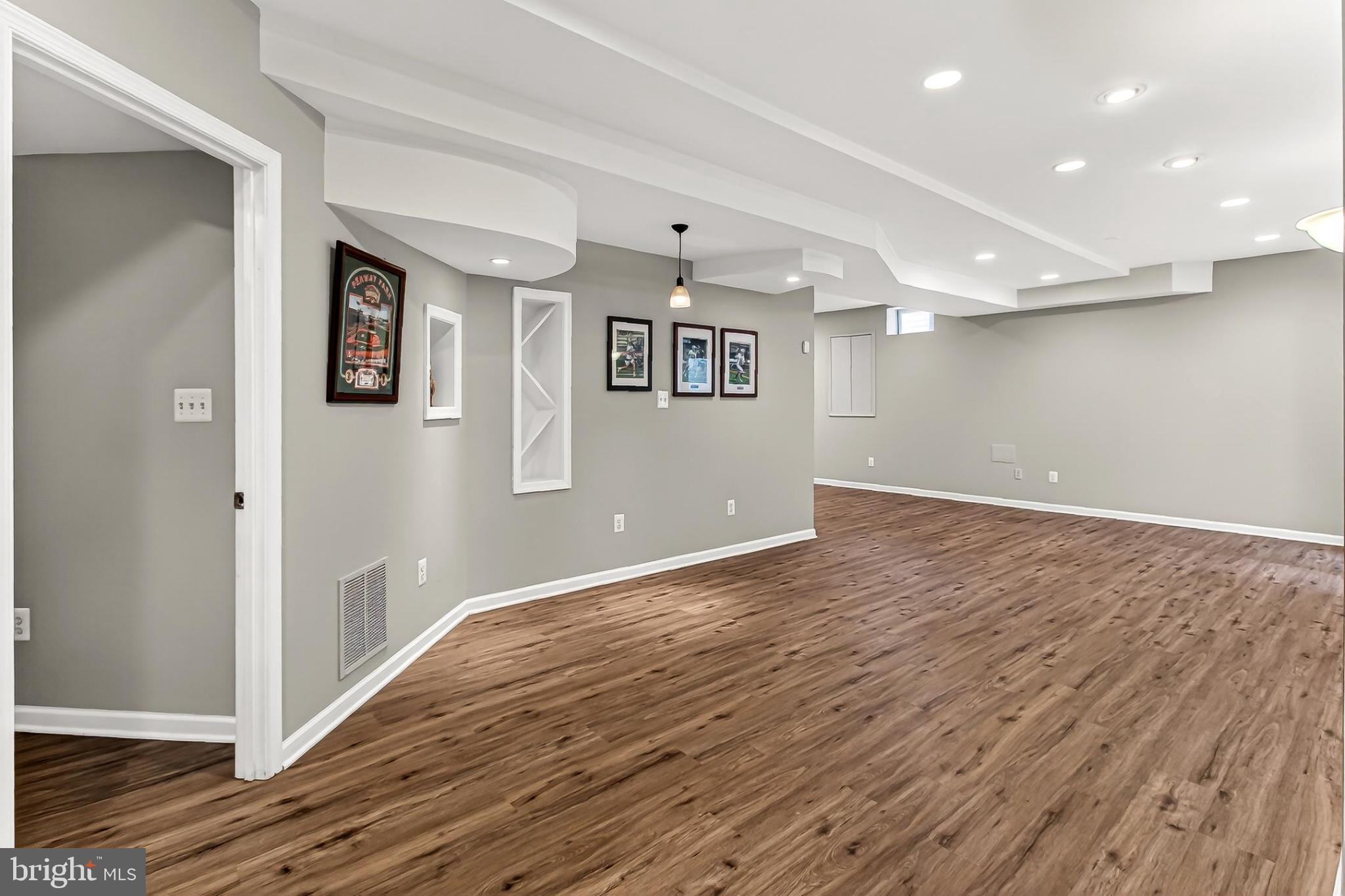 BELMONT COUNTRY CLUB - Residential