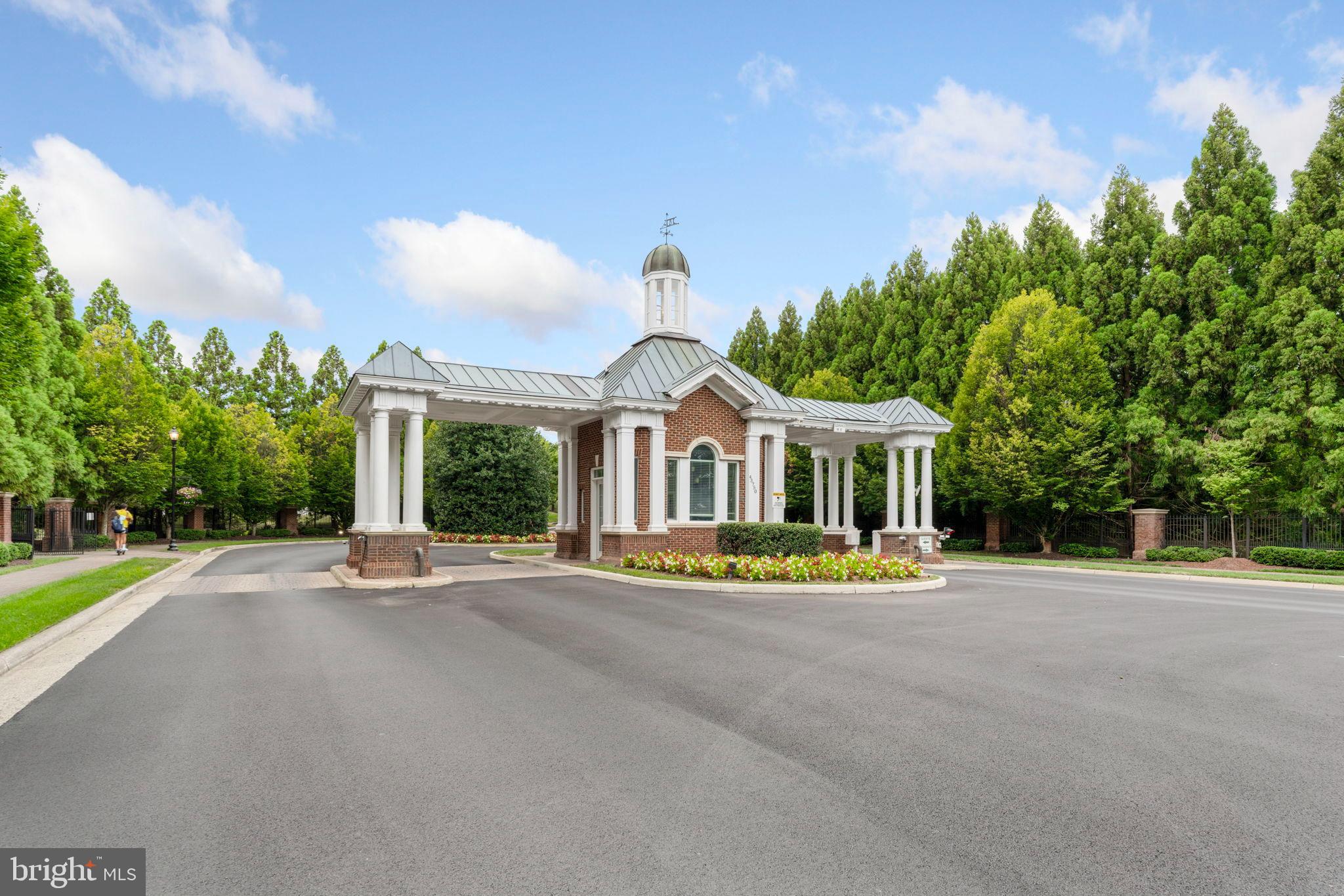 BELMONT COUNTRY CLUB - Residential