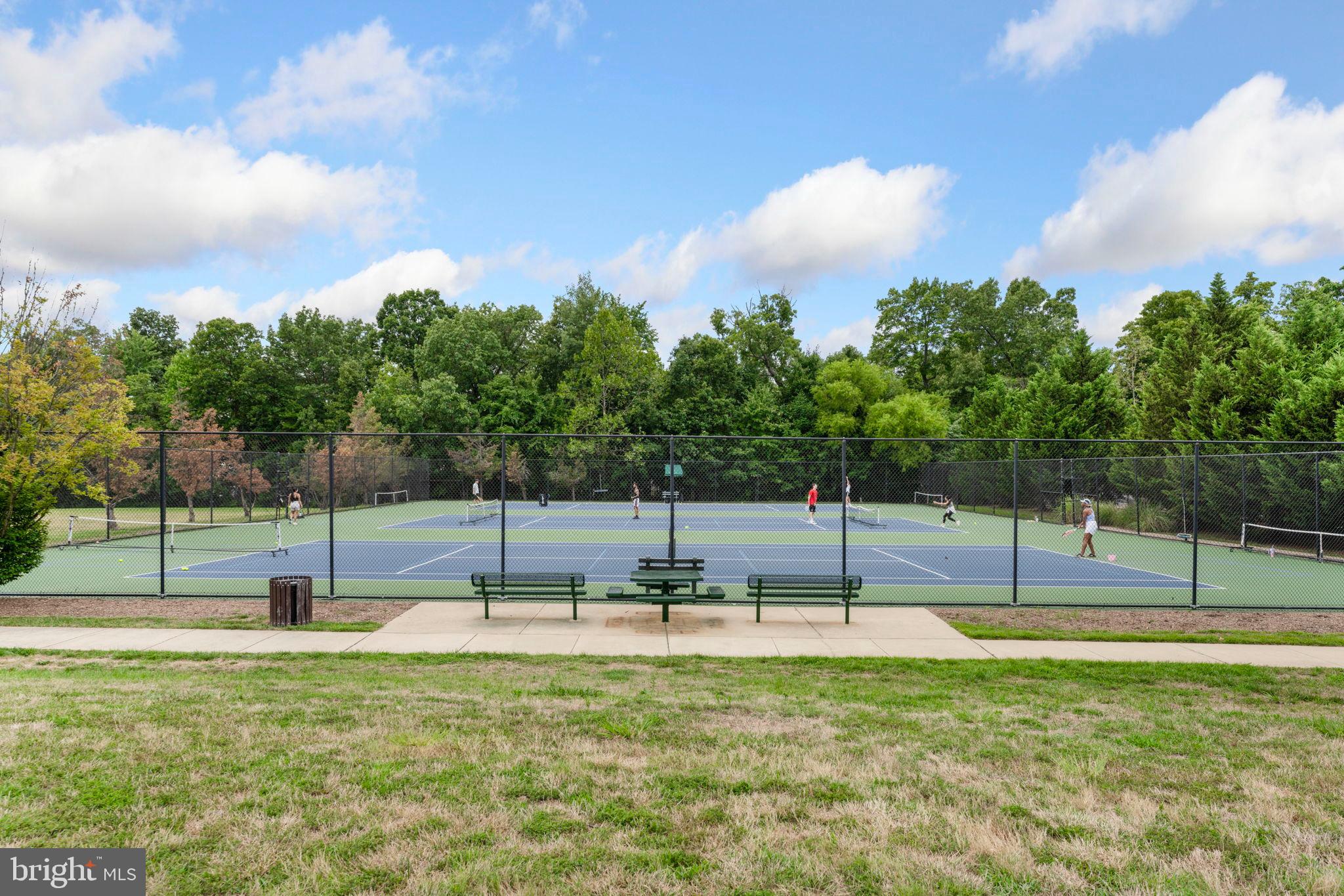 BELMONT COUNTRY CLUB - Residential