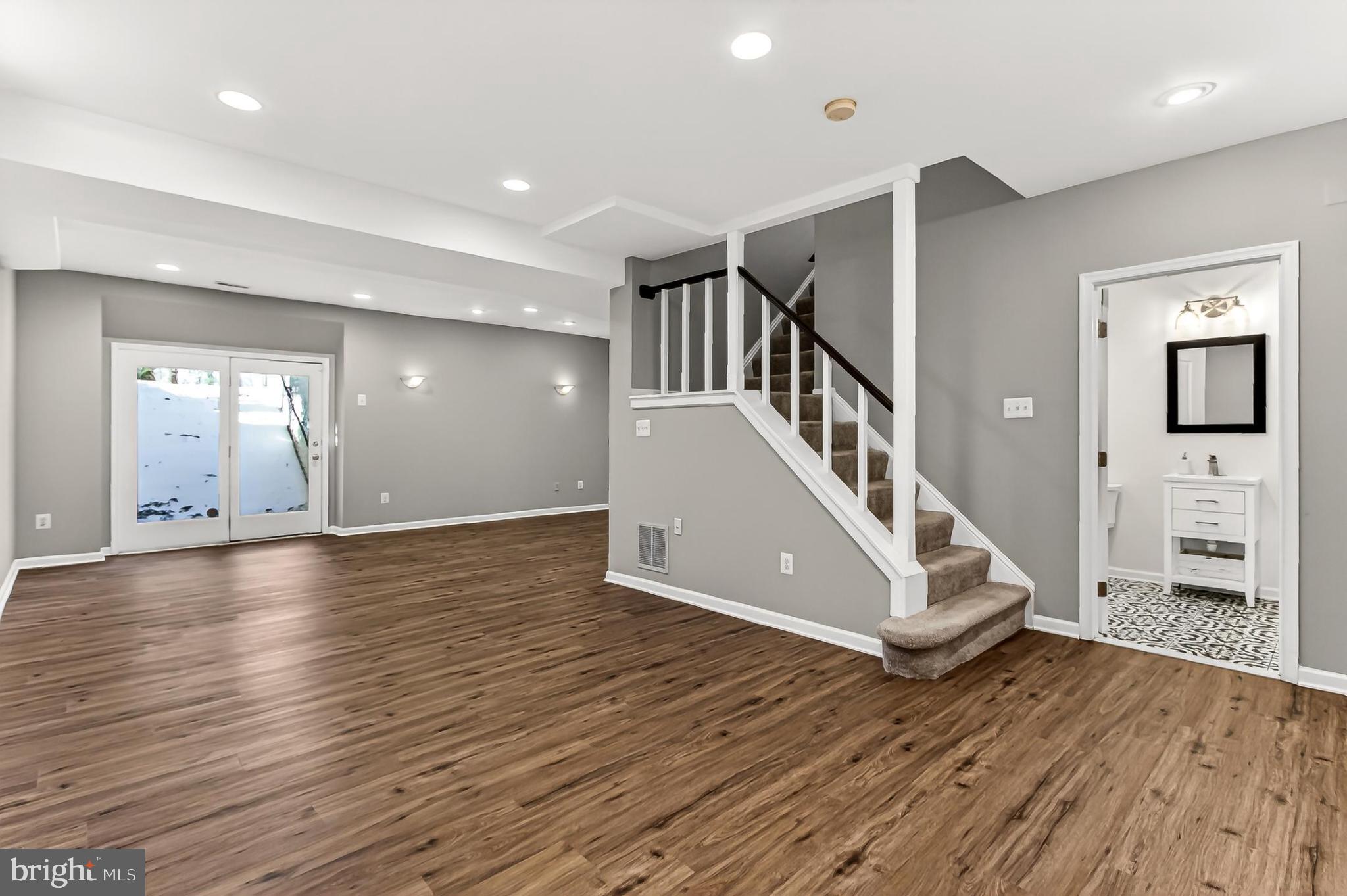 BELMONT COUNTRY CLUB - Residential