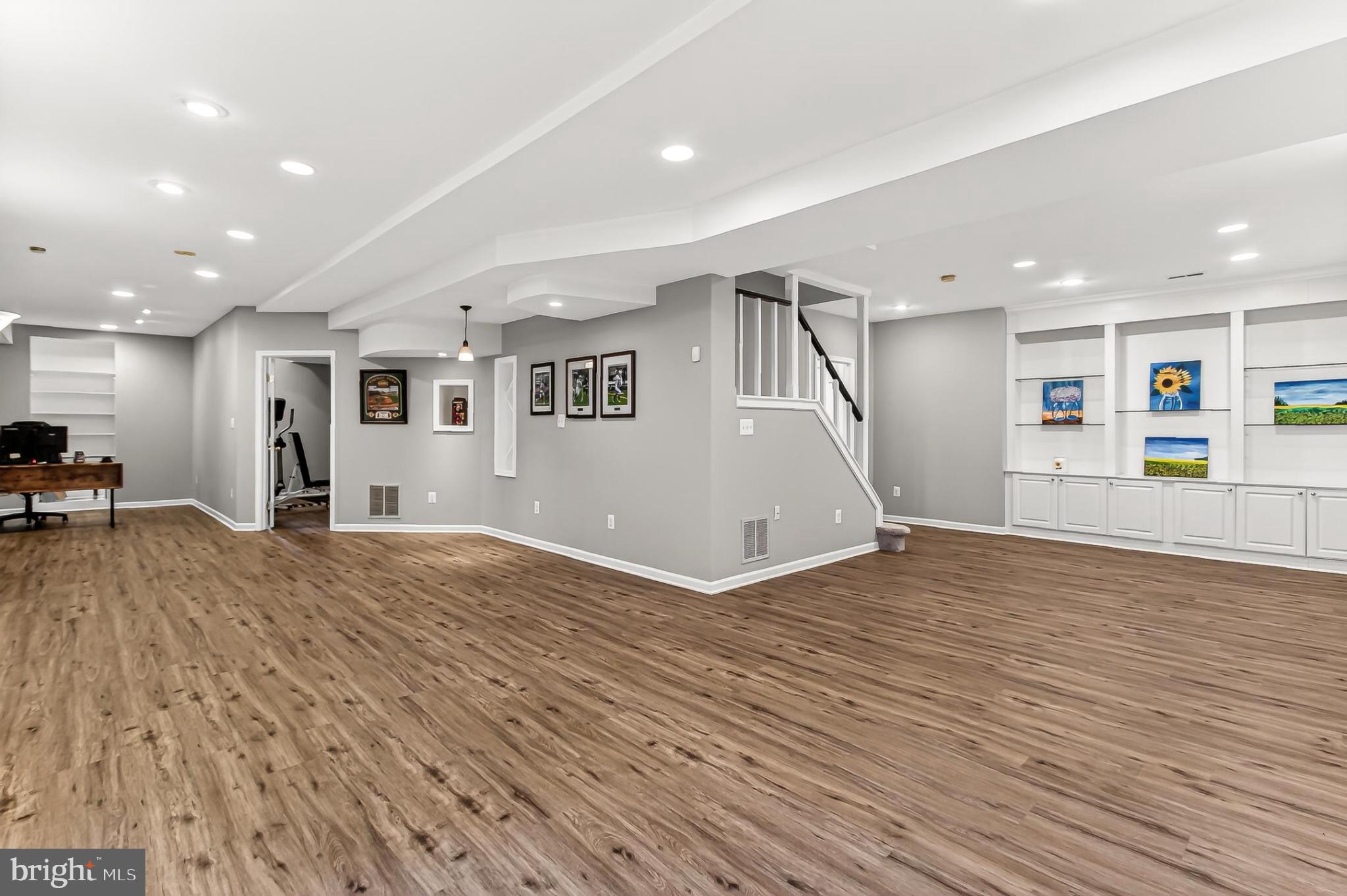 BELMONT COUNTRY CLUB - Residential