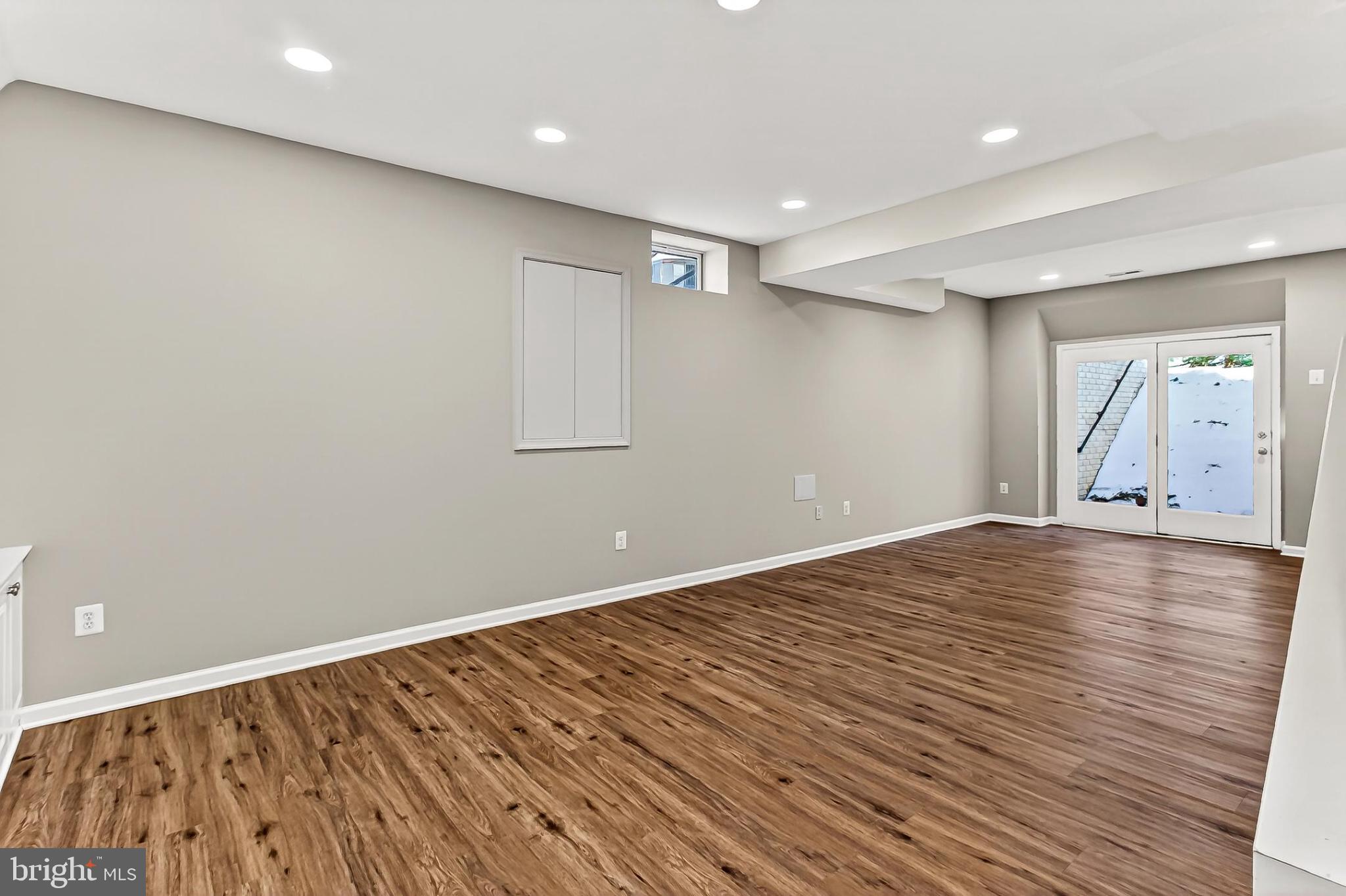 BELMONT COUNTRY CLUB - Residential