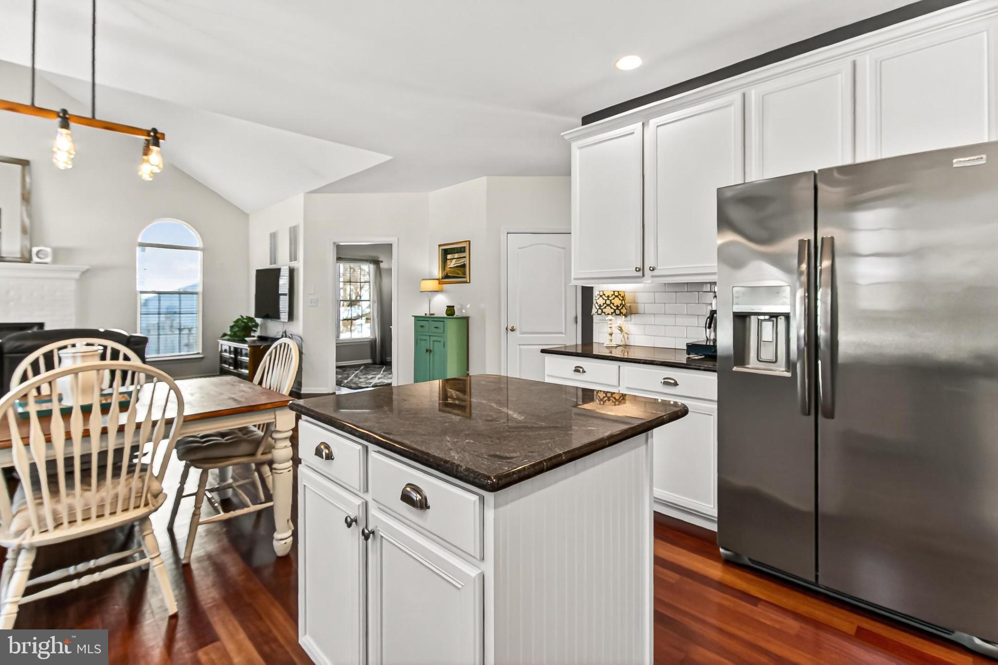 BELMONT COUNTRY CLUB - Residential