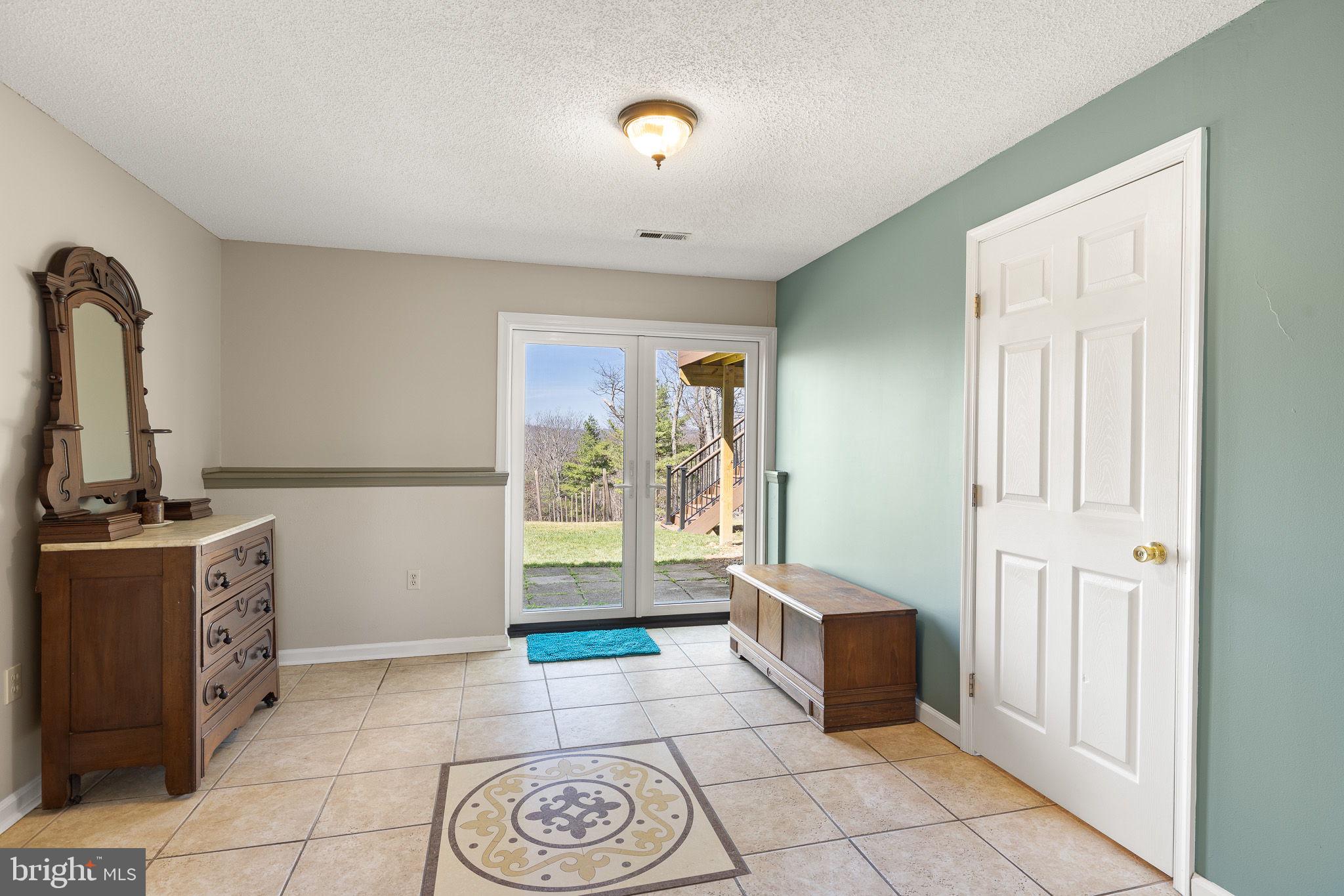 TIMBER HEIGHTS - Residential