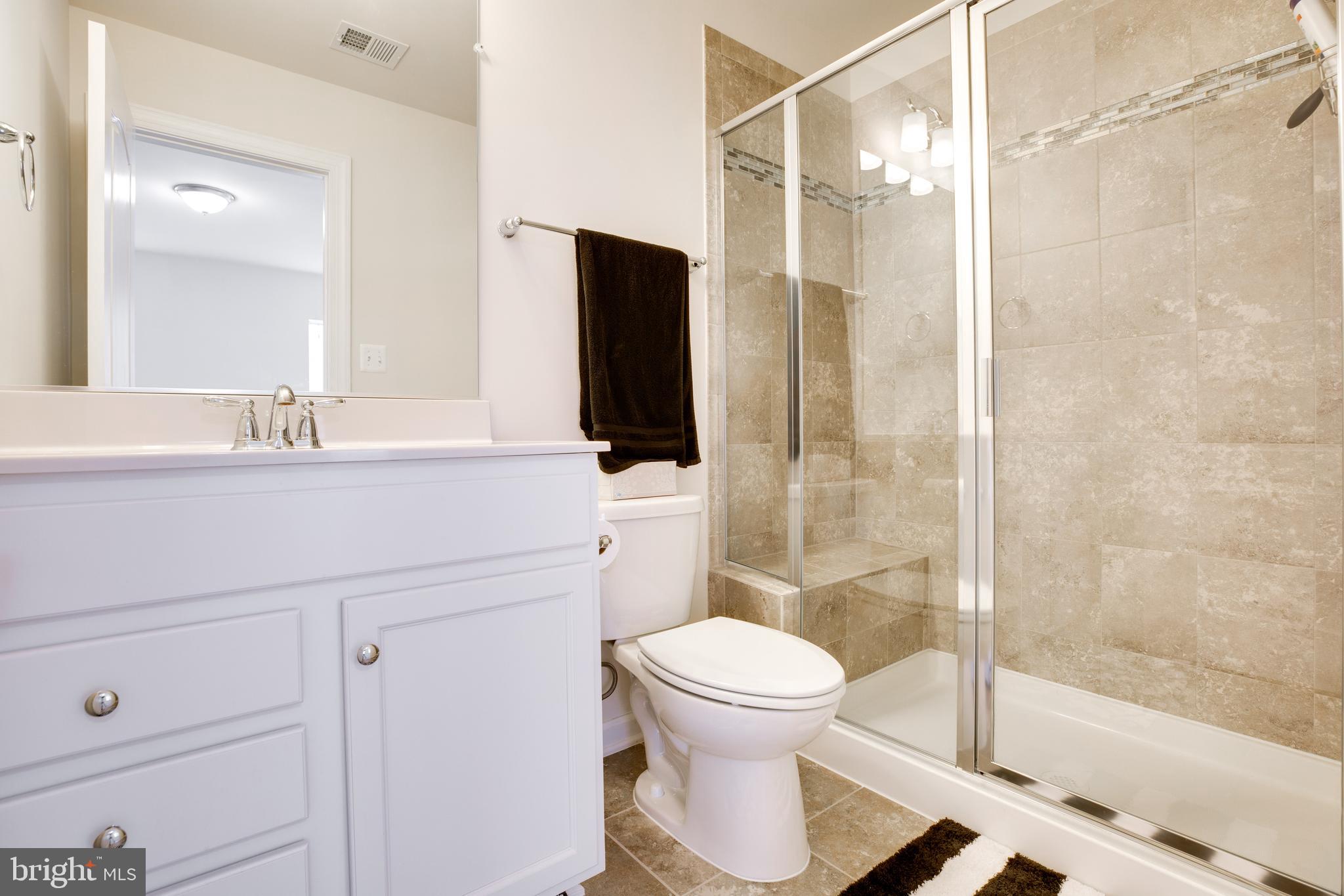 FALLS GROVE - Residential Lease