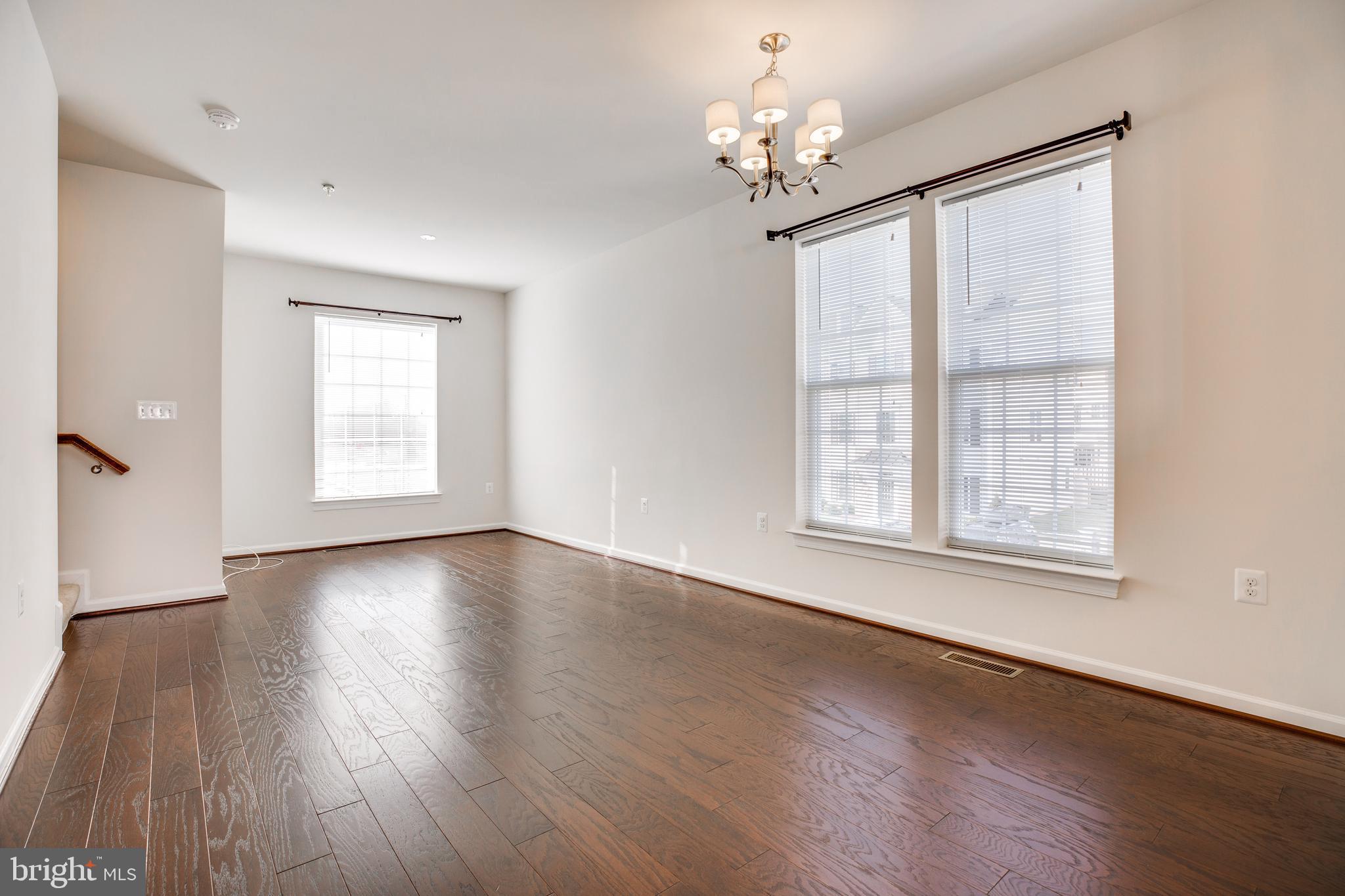 FALLS GROVE - Residential Lease