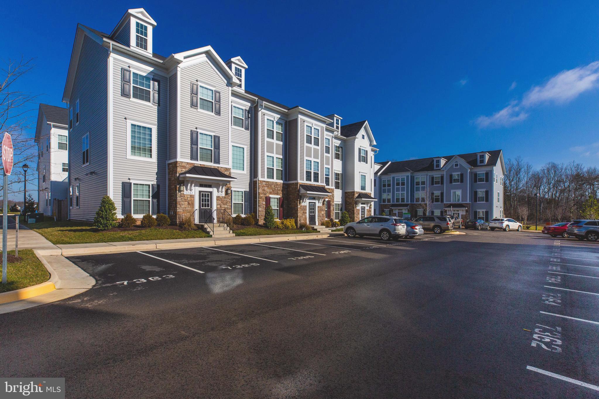 FALLS GROVE - Residential Lease