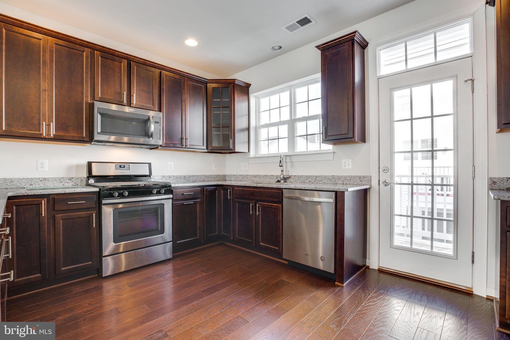 FALLS GROVE - Residential Lease