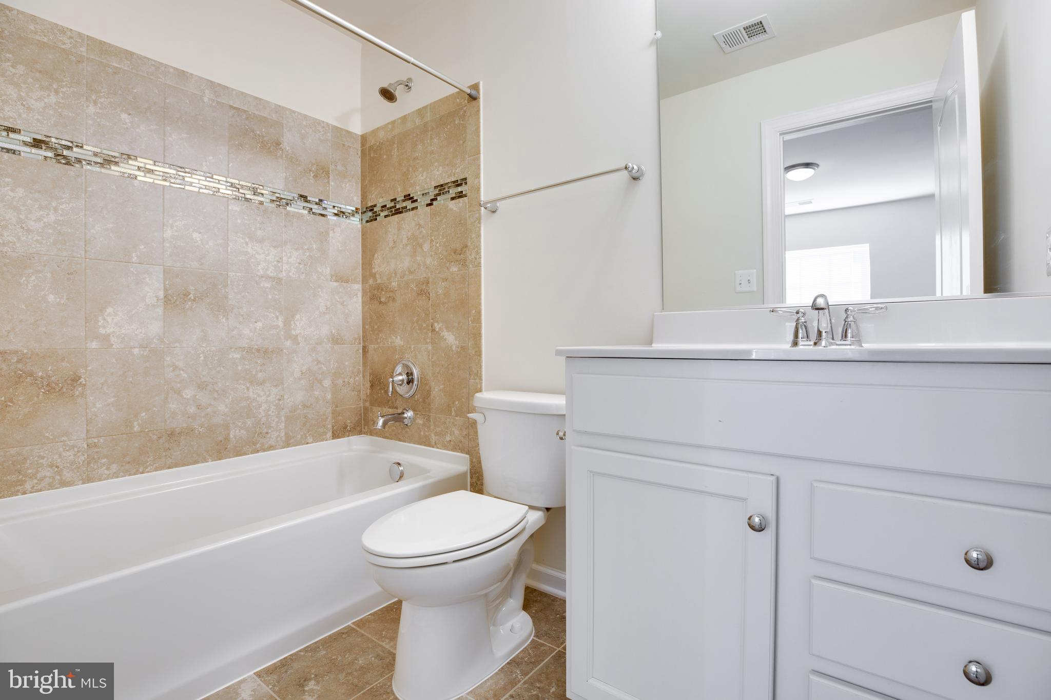 FALLS GROVE - Residential Lease