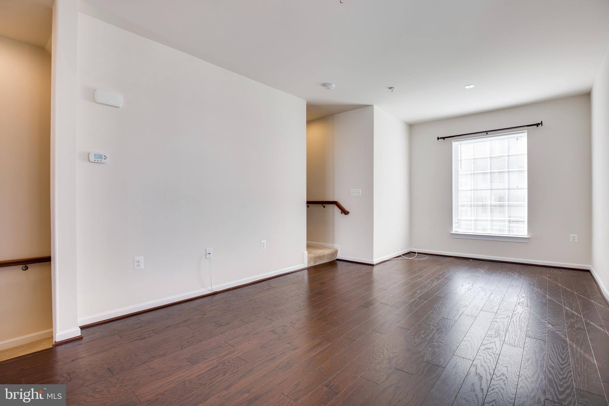 FALLS GROVE - Residential Lease