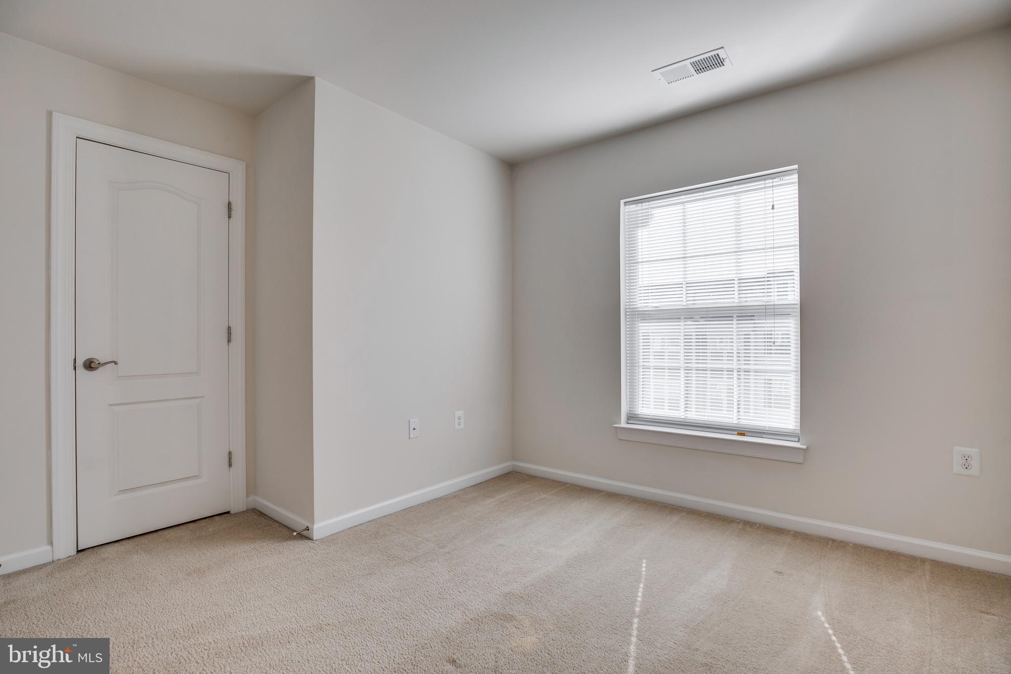 FALLS GROVE - Residential Lease