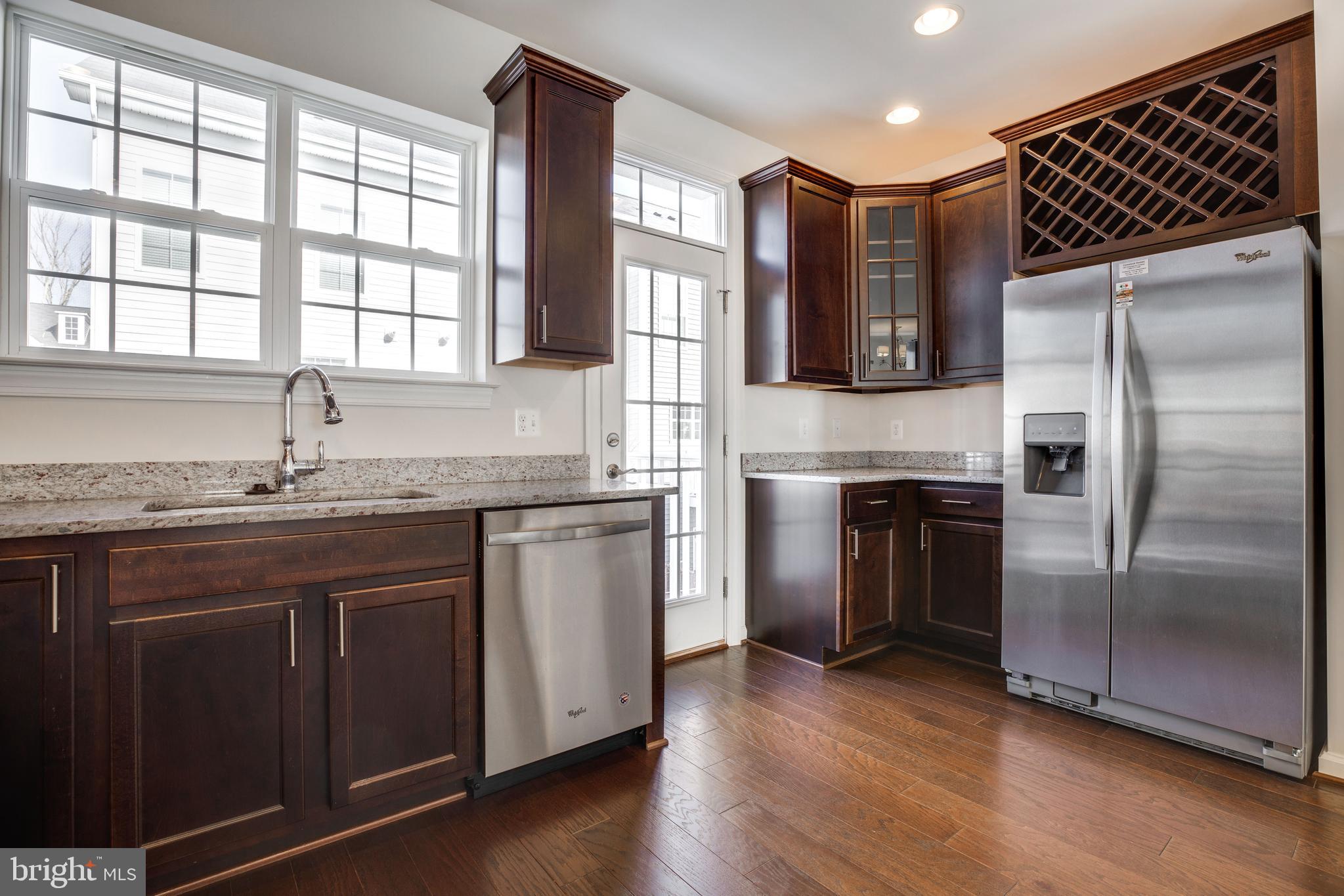 FALLS GROVE - Residential Lease