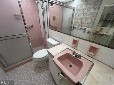 Tiny photo for 1001 City Avenue #E-404, WYNNEWOOD, PA 19096 (MLS # PAMC2168930)